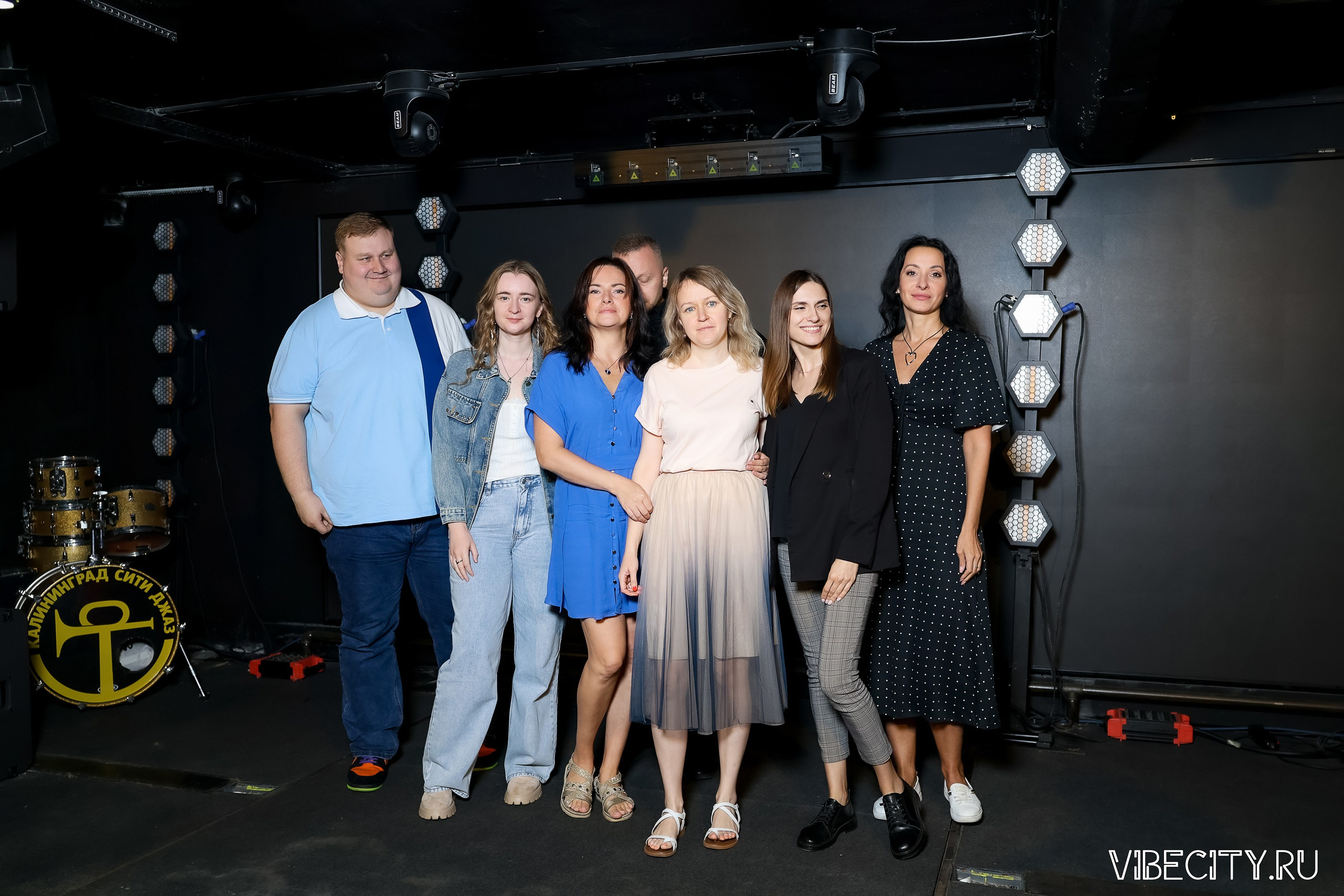 КВИЗ WHOIS. VIBECITY.RU Вайб Сити Ру Фоторепортажи Фотоотчеты Калининград