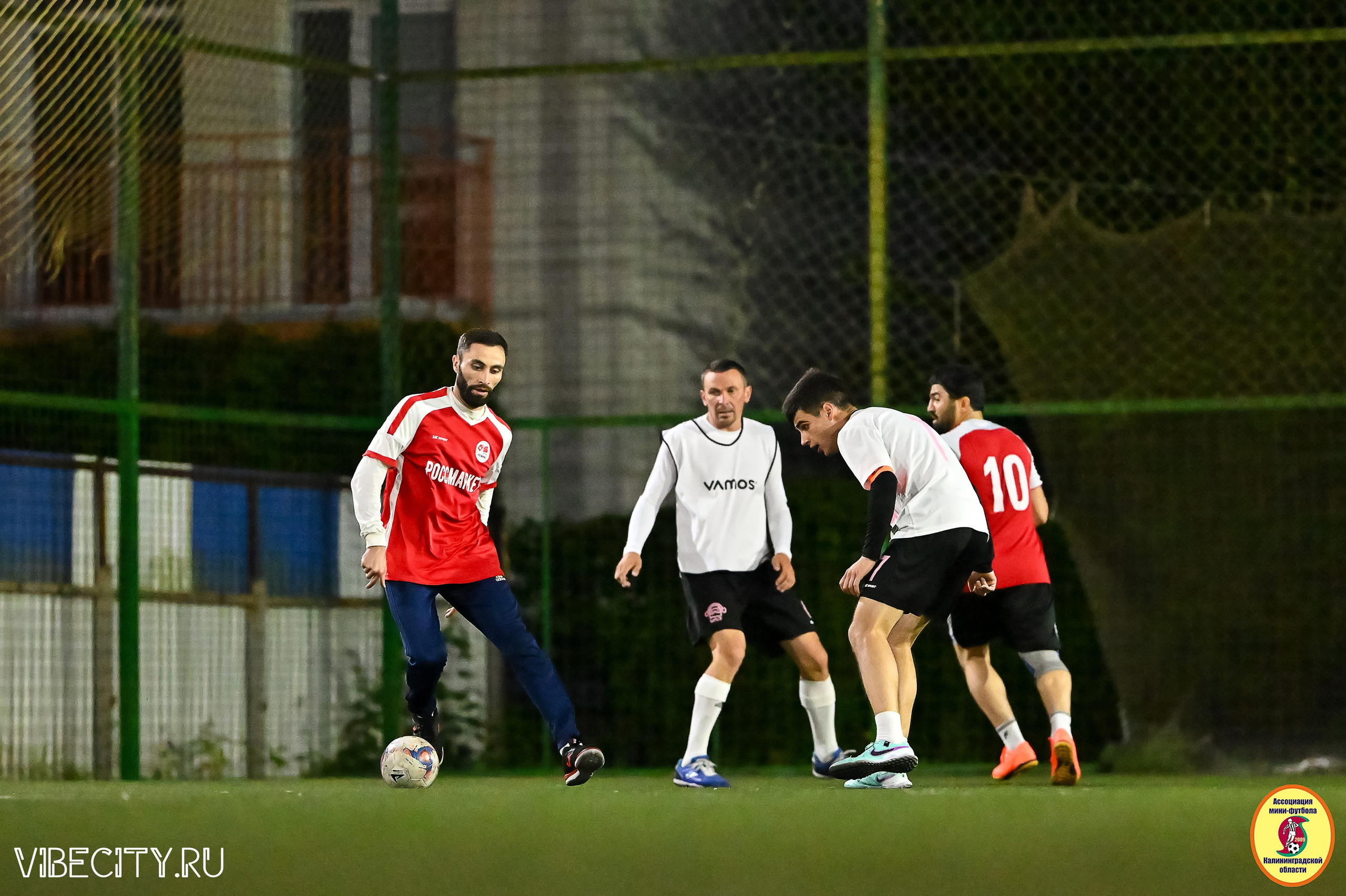 ИГРЫ МИНИ-ФУТБОЛЬНОЙ И КОРПОРАТИВНОЙ ЛИГИ. VIBECITY.RU Вайб Сити Ру Фоторепортажи Фотоотчеты Калининград