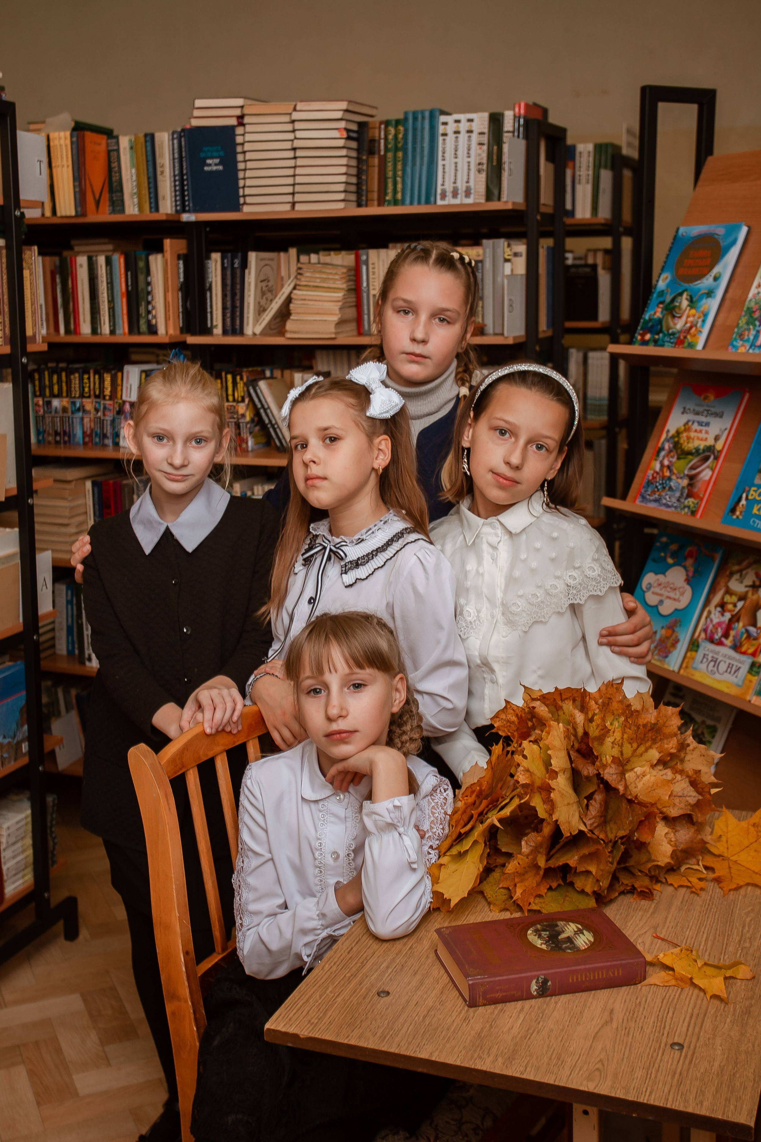 ЗАТО Озерный, школа 1, 4А класс. Студия выпускных альбомов Остров