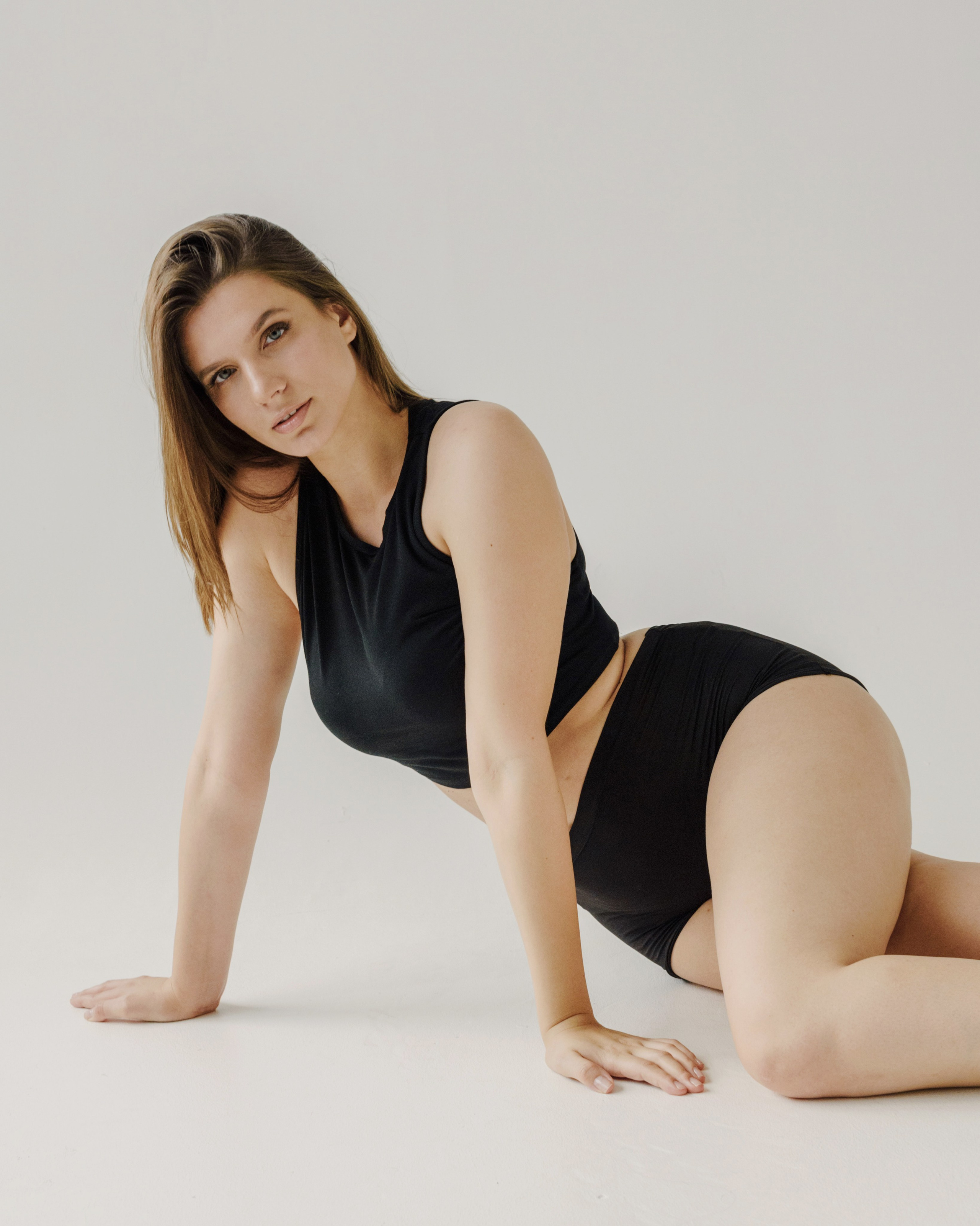 Модель Полина Новосибирск. Коммерческий фотограф для маркетплейсов Wildberries и Ozon в Новосибирске — фото и видео для брендов