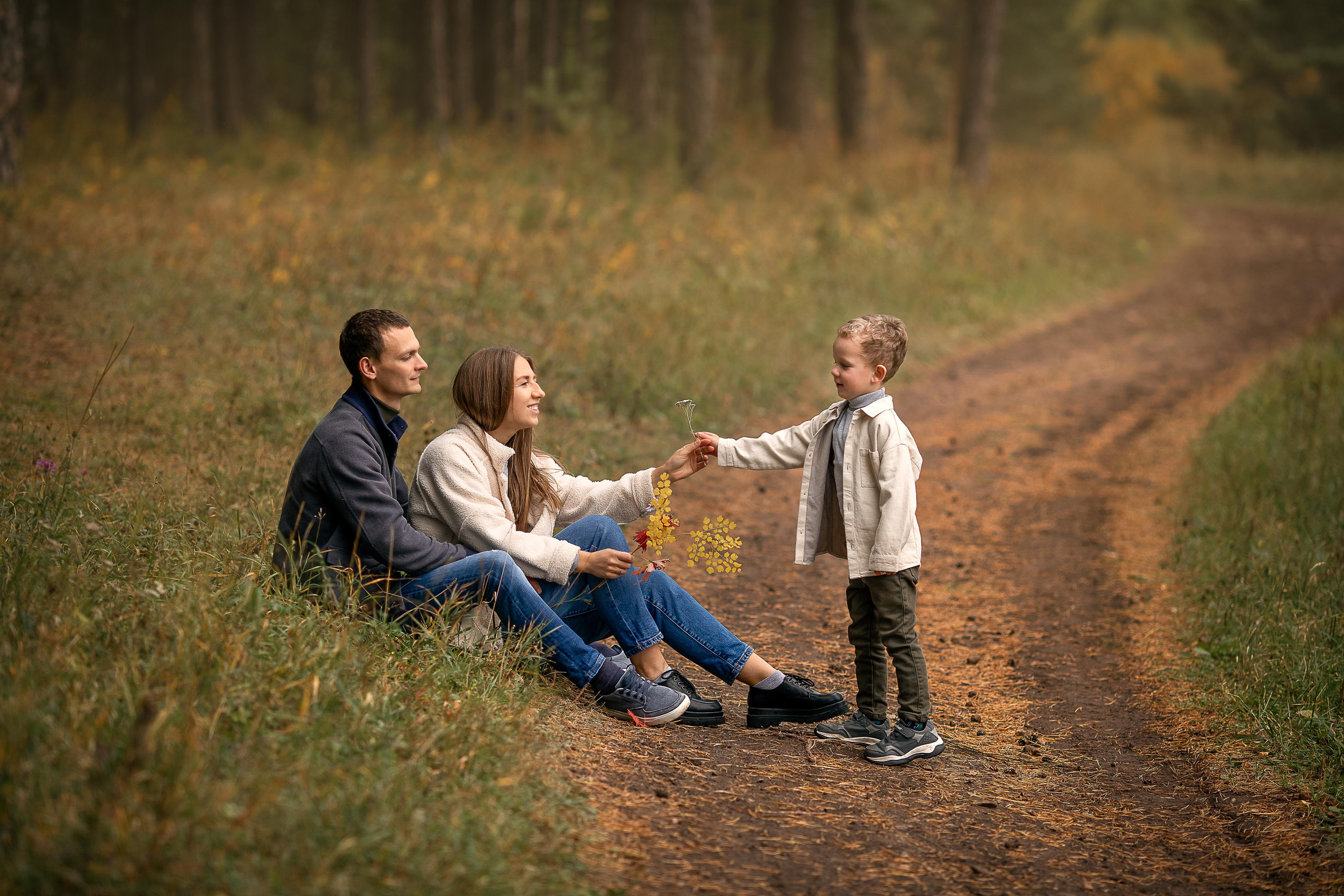 В осеннем лесу. Детский и семейный фотограф в Красноярске Елена Коровкина