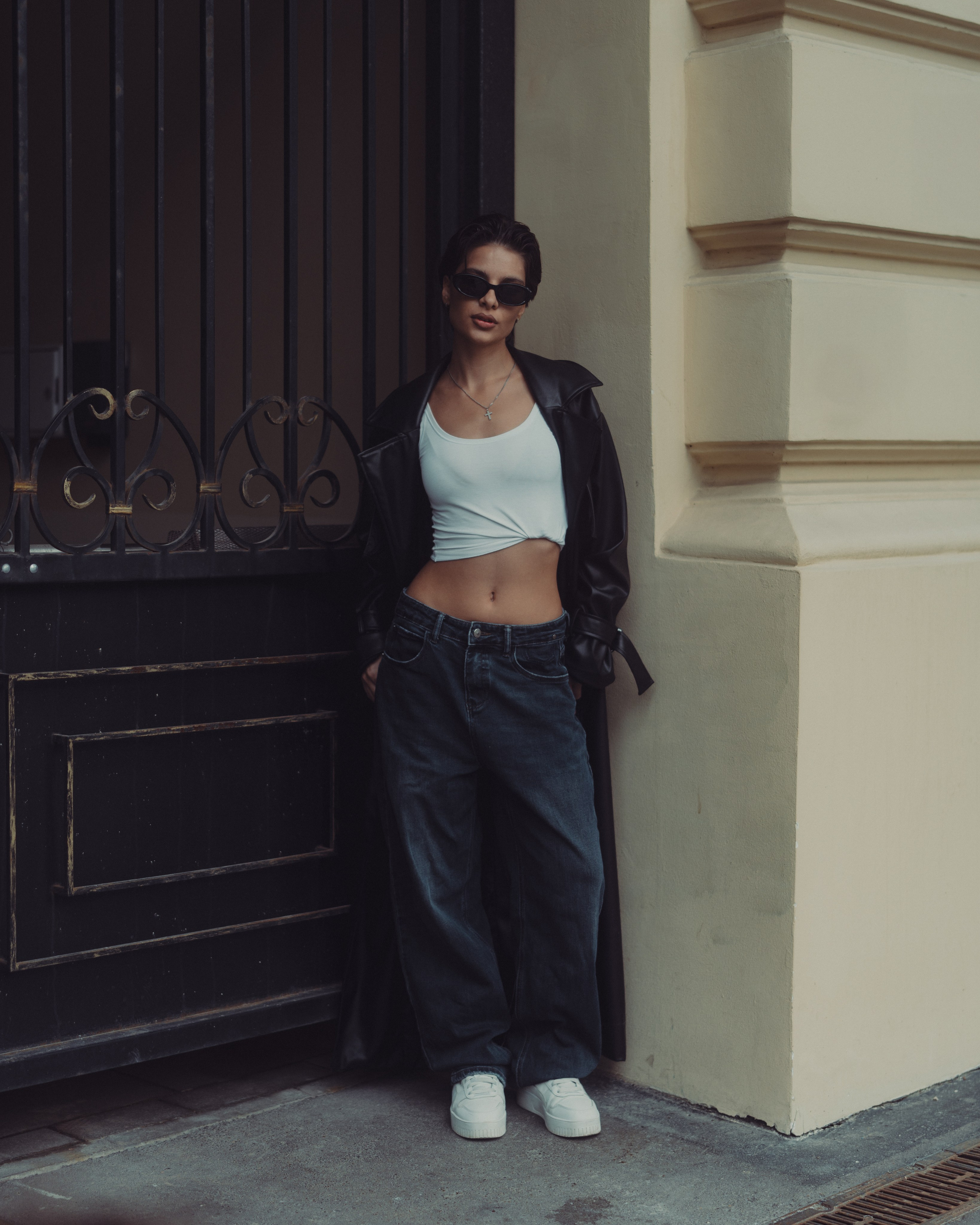 Street female photo shoot in the center of Kazan - Anton Avanzato