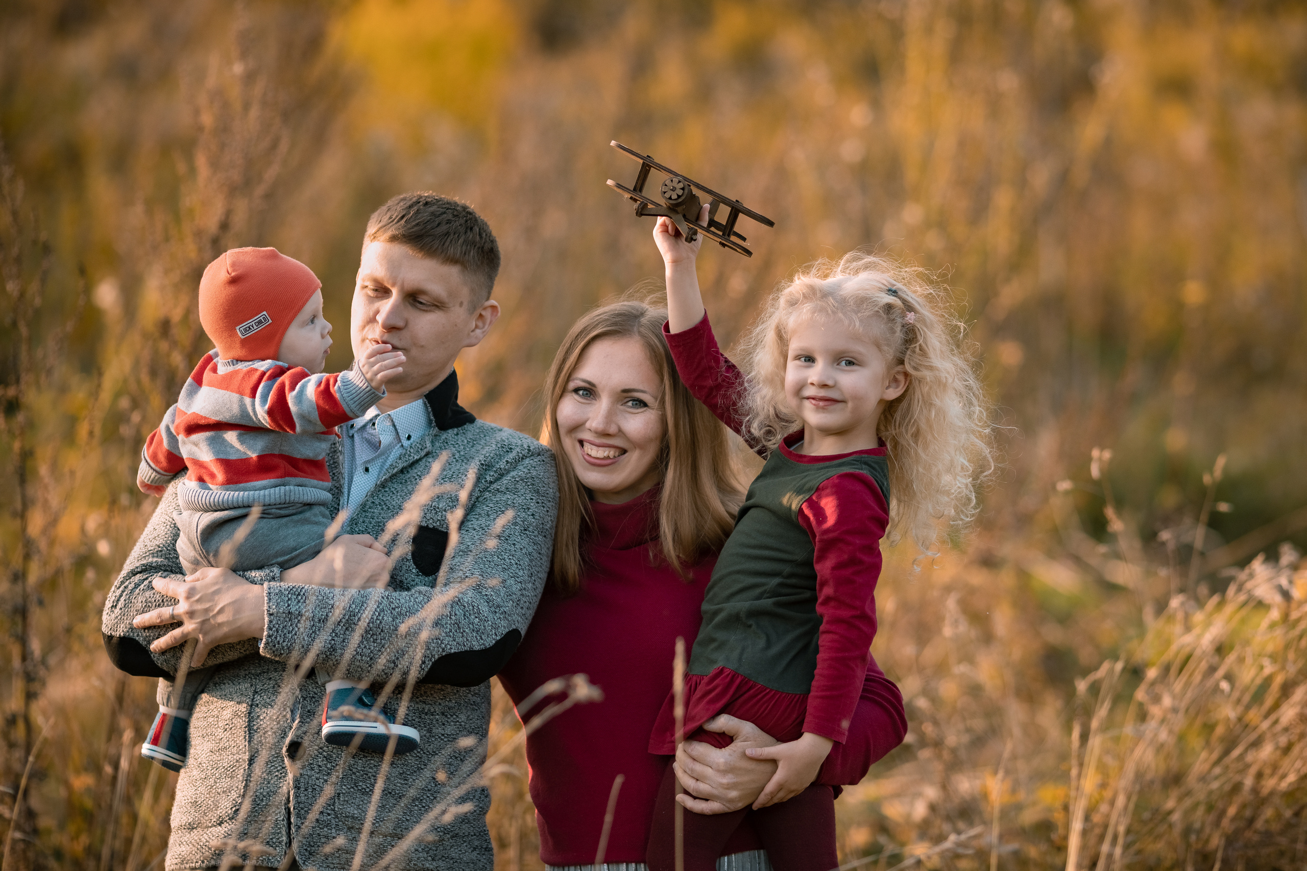 Творческая фотопрогулка для семьи Екатерины и Максима. Женский семейный фотограф Тула Москва Захарова Анна