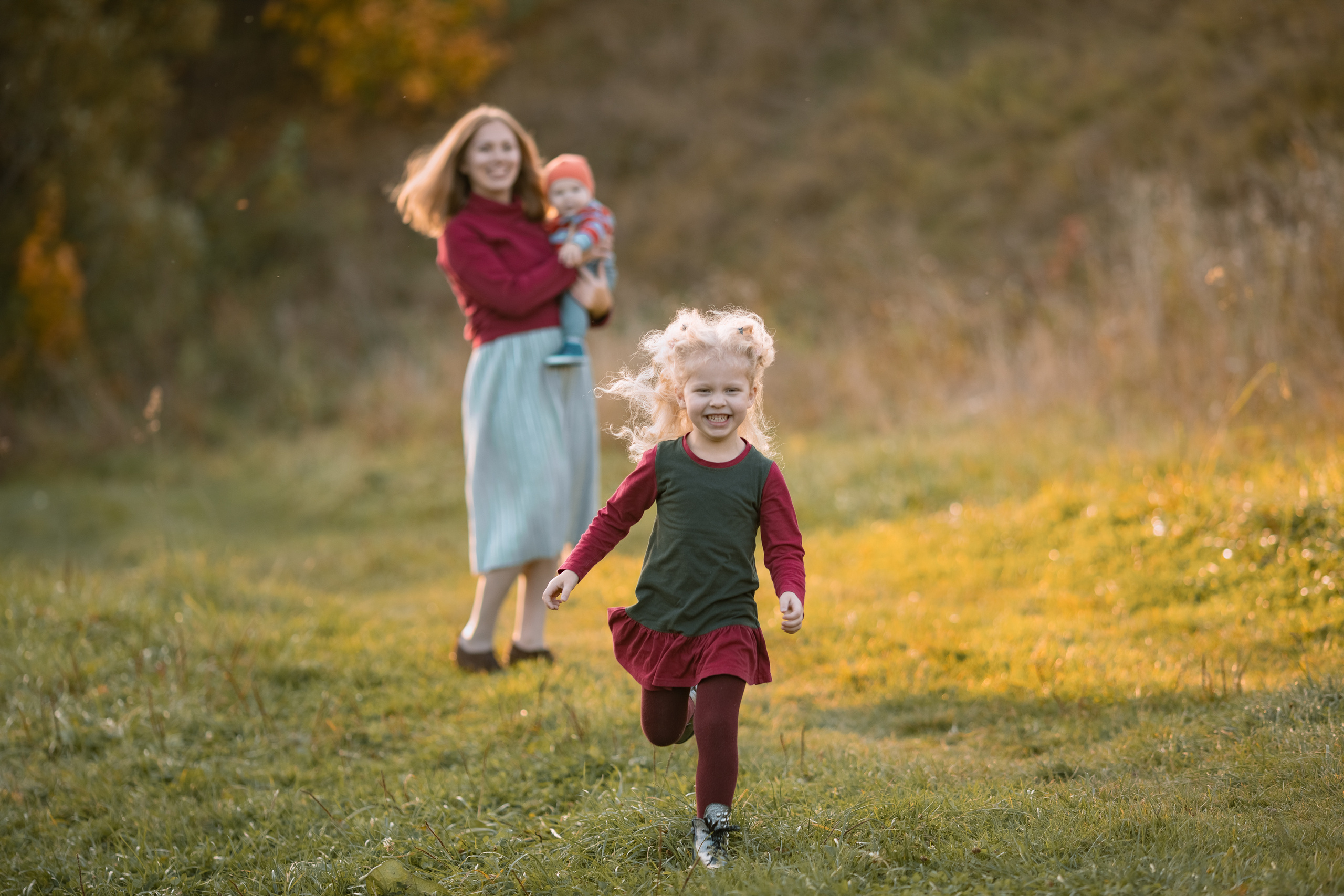 Творческая фотопрогулка для семьи Екатерины и Максима. Женский семейный фотограф Тула Москва Захарова Анна