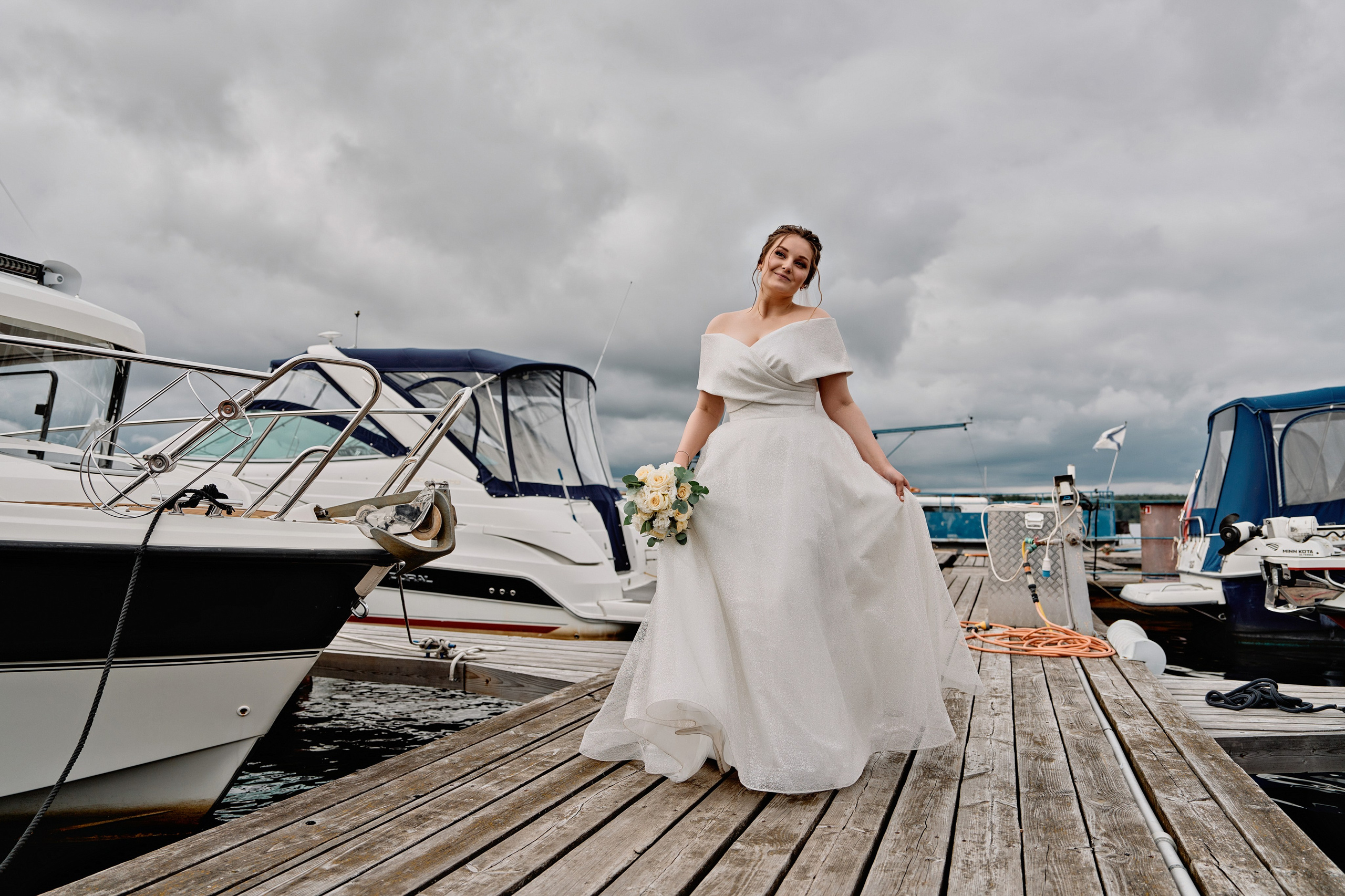 Нежная свадьба Антона и Софьи в яхт-клубе «Портофино». Фотограф Меняйло Евгений. Свадьба. Портрет. Репортаж. Семья. Контент