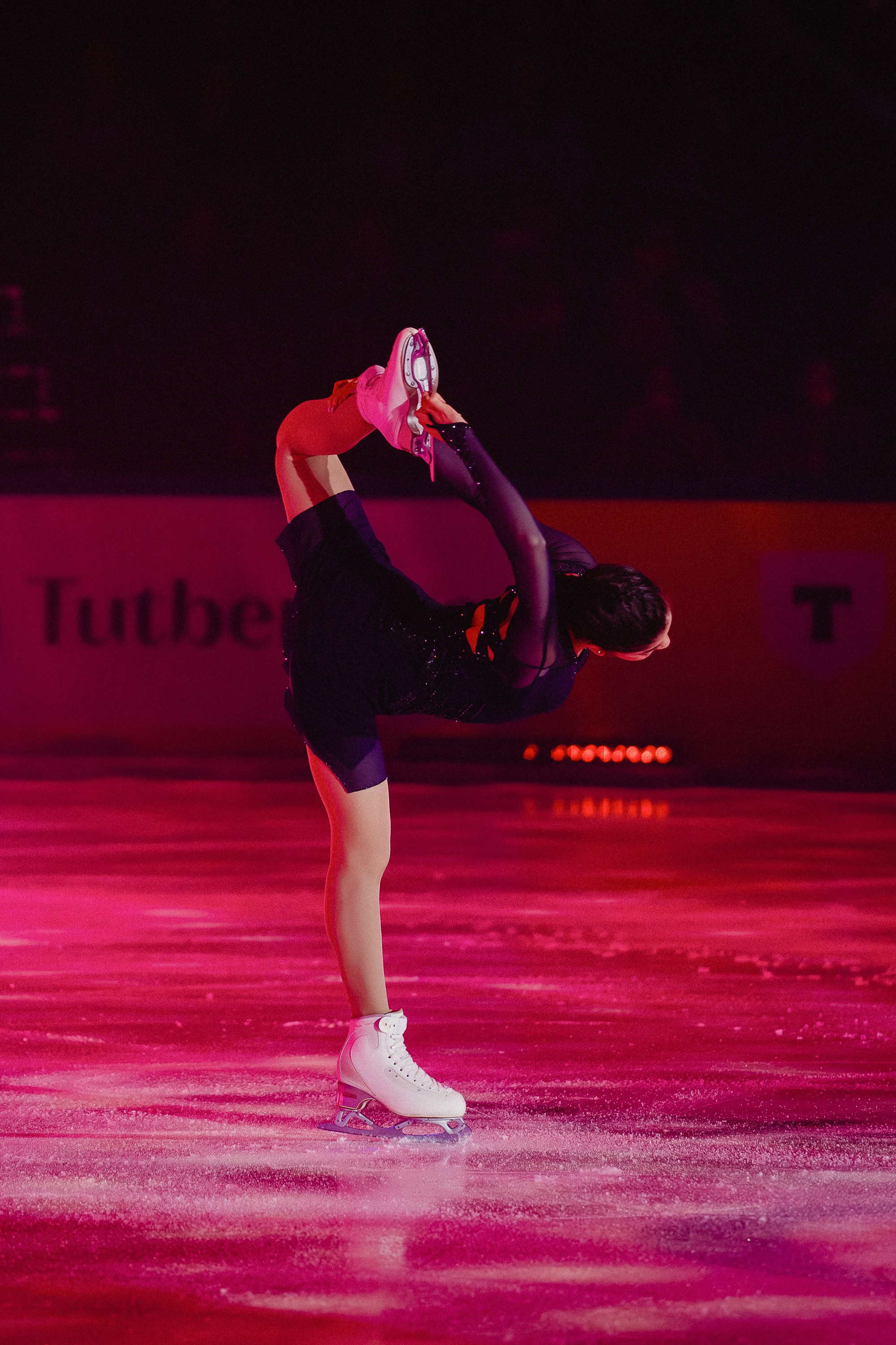 Шоу Этери Тутберидзе в Новосибирске. Воробьева Ксения — Спортивный и танцевальный фотограф Новосибирск