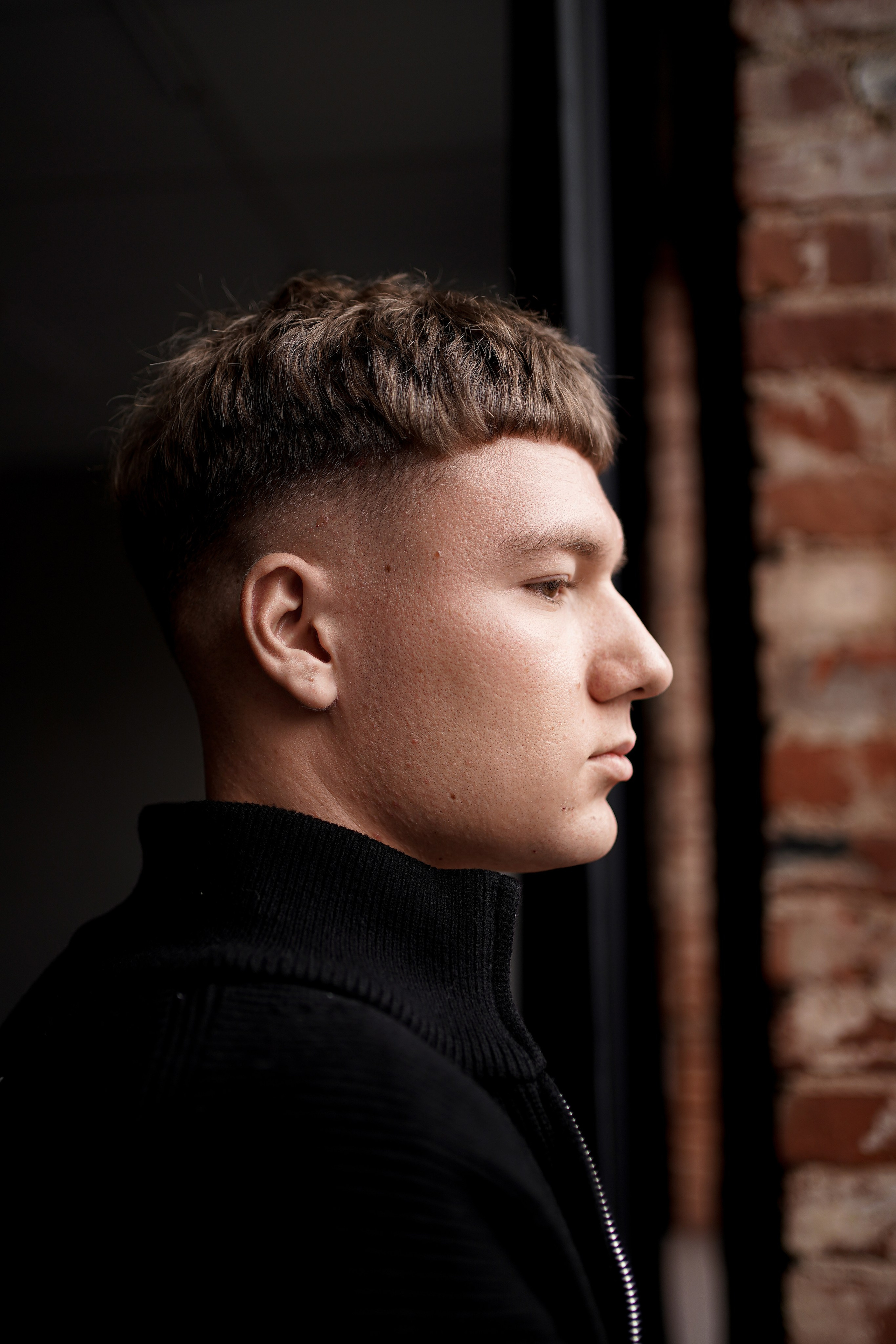 Мужская фотосессия в Ростове-на-Дону. Брутальные кадры в студии. Фотограф Алёна Чёботова. Свадебный фотограф в Ростове-на-Дону. Таинство Крещения и Венчания, семейные фотосессии. Алёна Чёботова