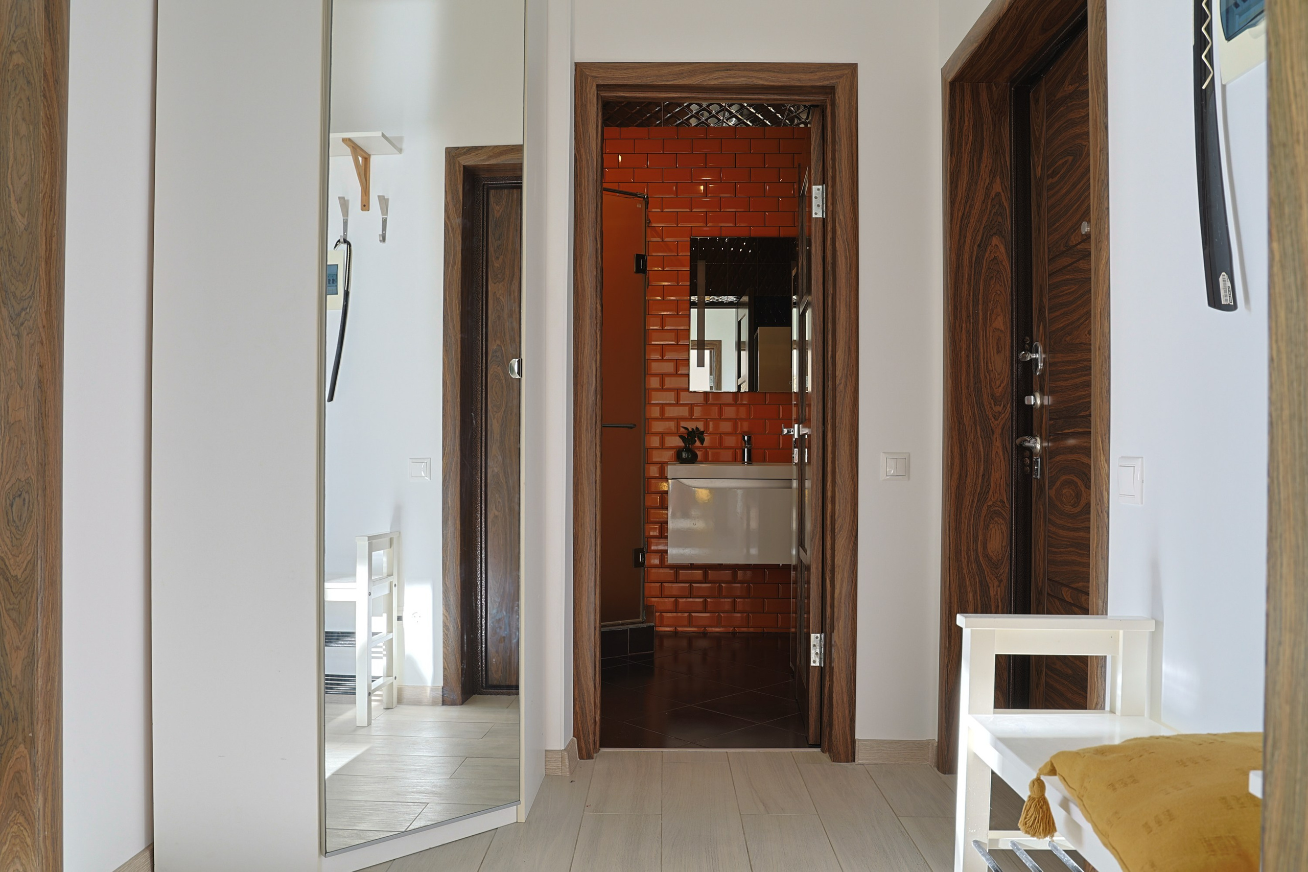 Подготовка к съёмке и фото квартиры в Геленджике для продажи. Интерьерная съёмка и подготовка недвижимости к аренде/продаже. Геленджик, Краснодарский край — Юлия Софронова, Art Sea Homes