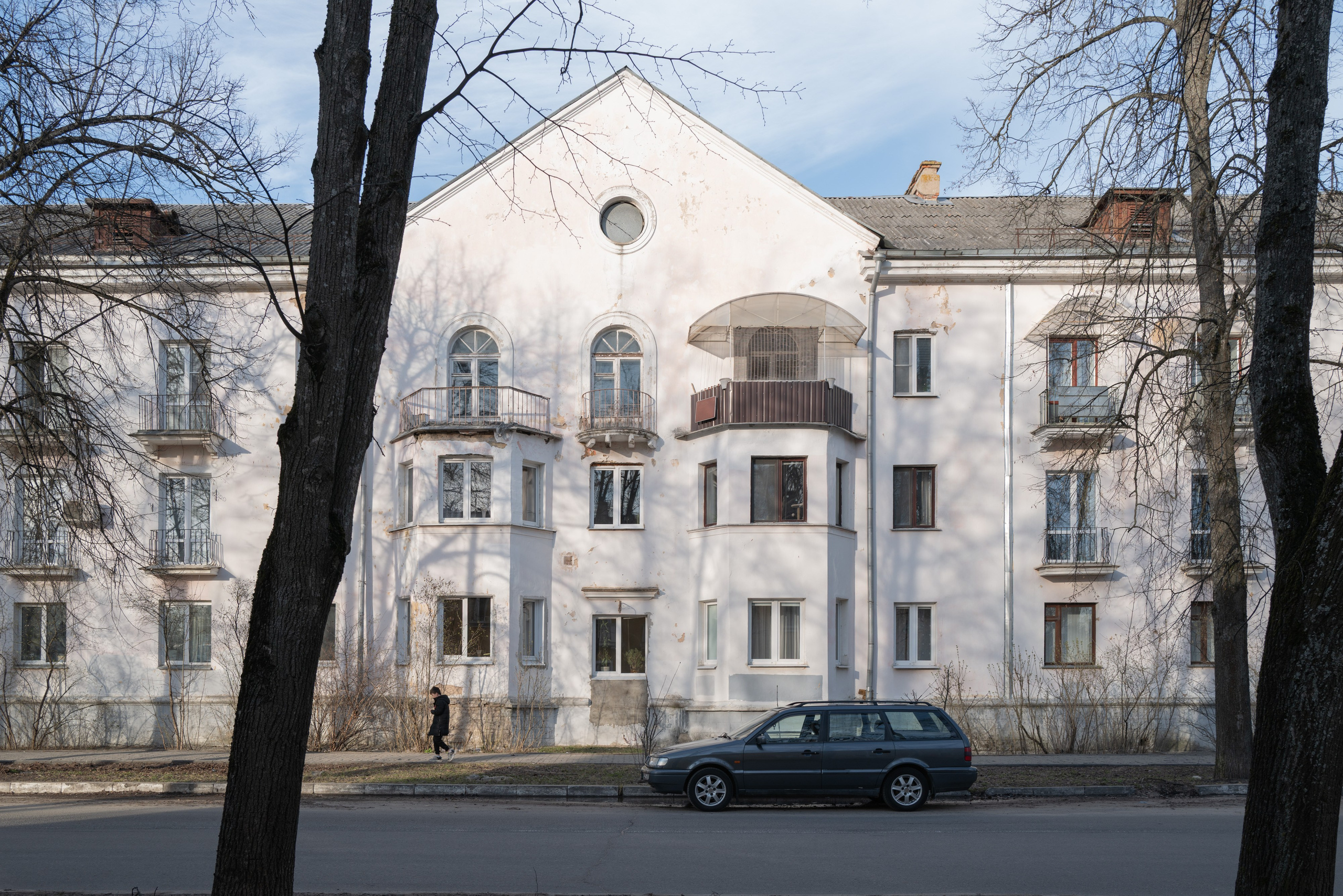 Проект о старых домах. Занавешенное окно. Tatiana Mishchenko