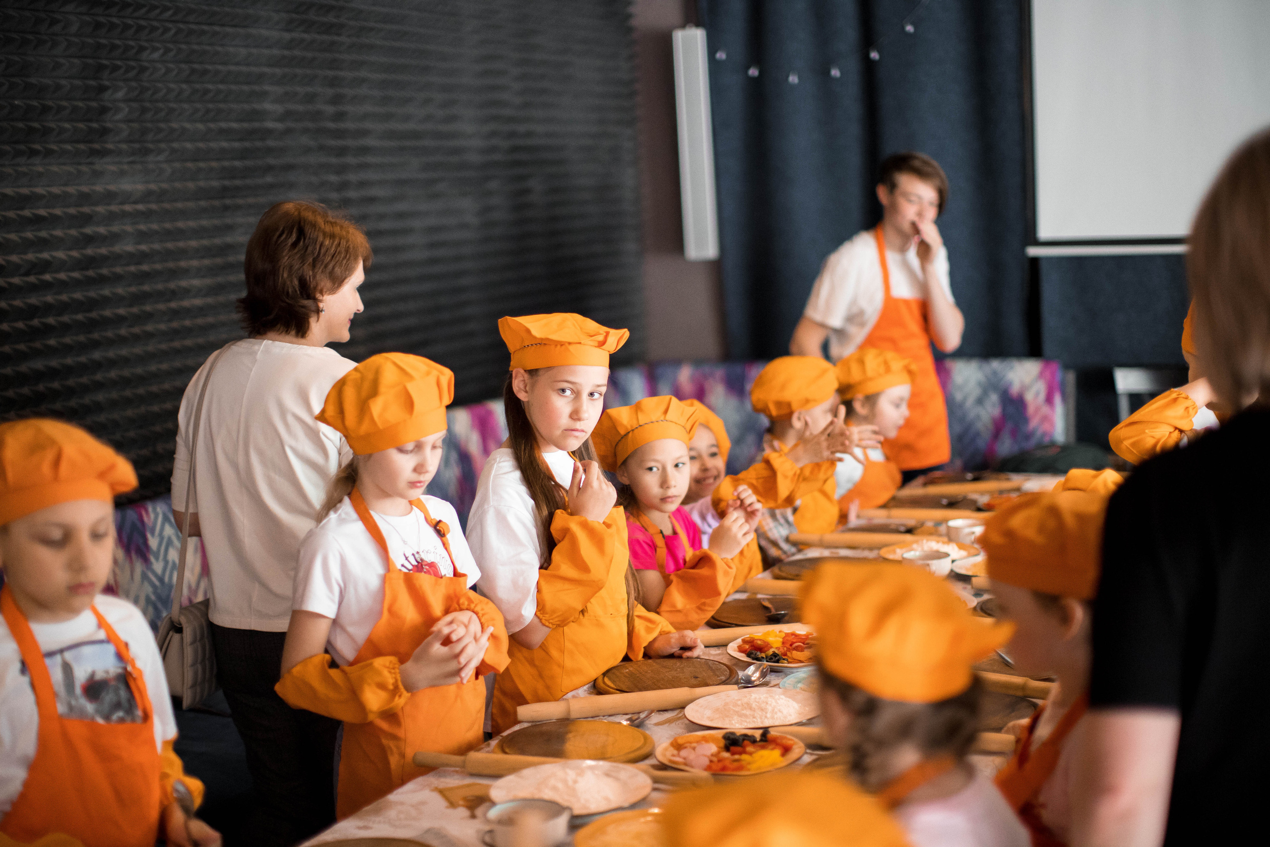 Мастер-класс по приготовлению пиццы. Фотограф — художник в Москве Васильева Юлия