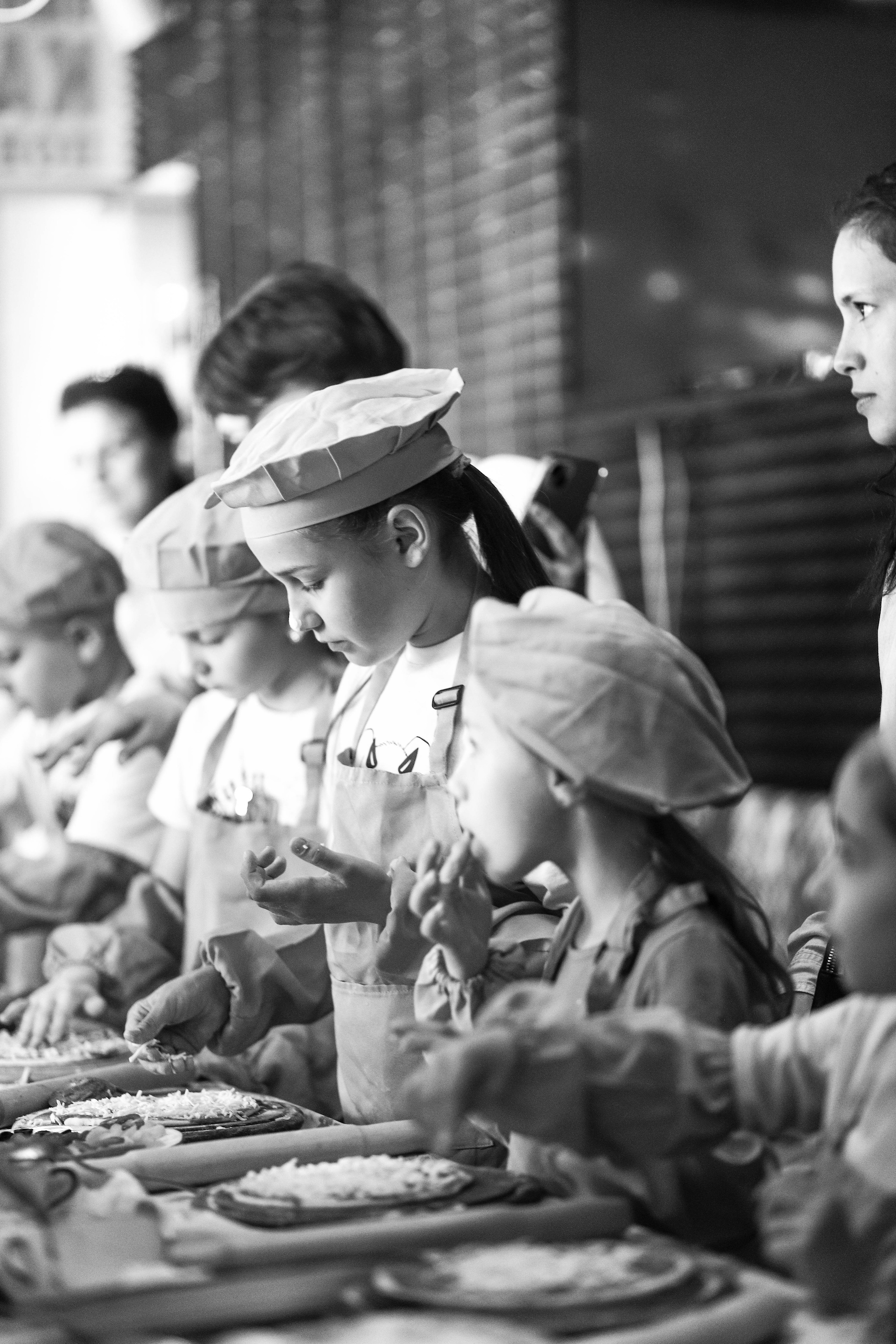 Мастер-класс по приготовлению пиццы. Фотограф — художник в Москве Васильева Юлия