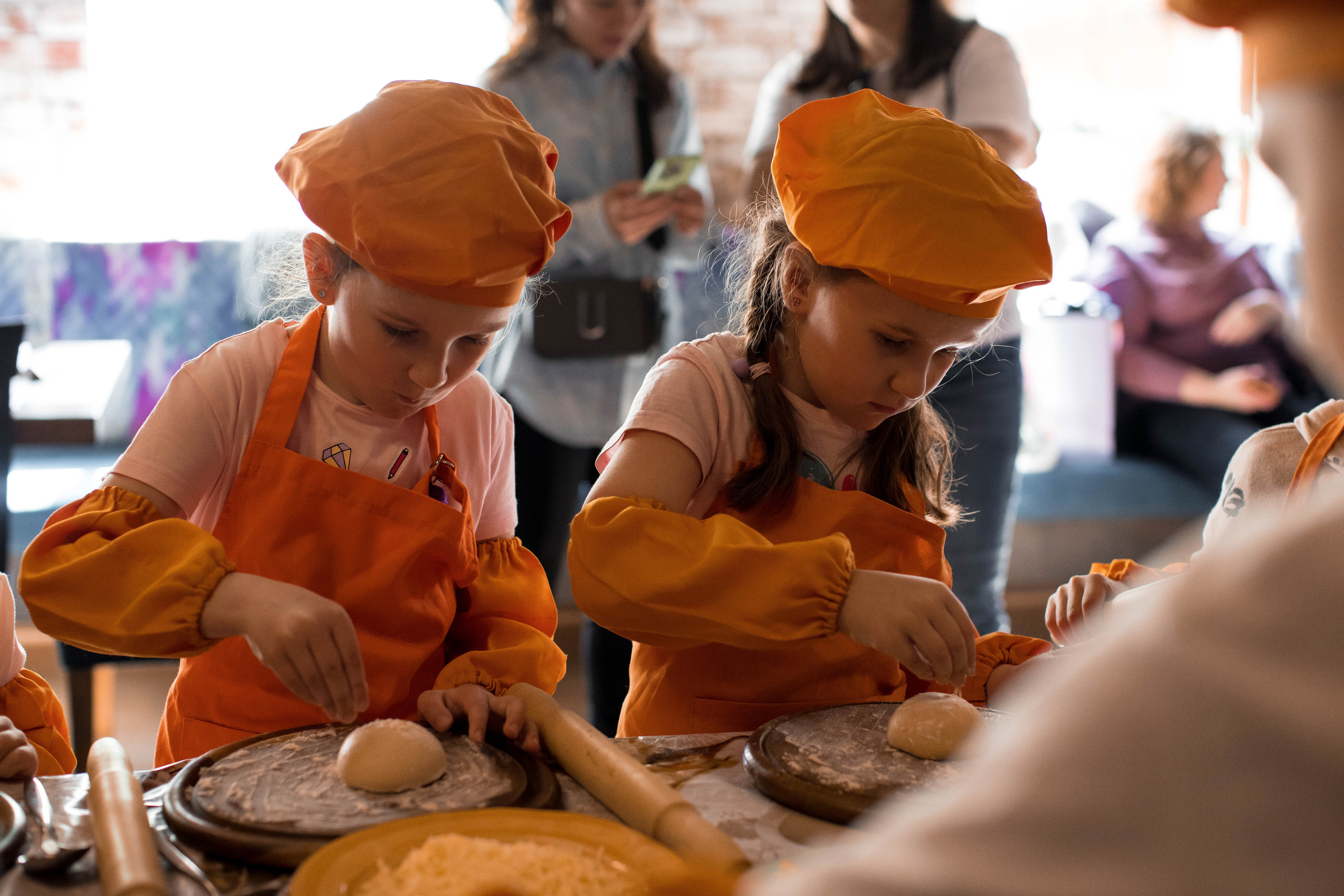 Мастер-класс по приготовлению пиццы. Фотограф — художник в Москве Васильева Юлия