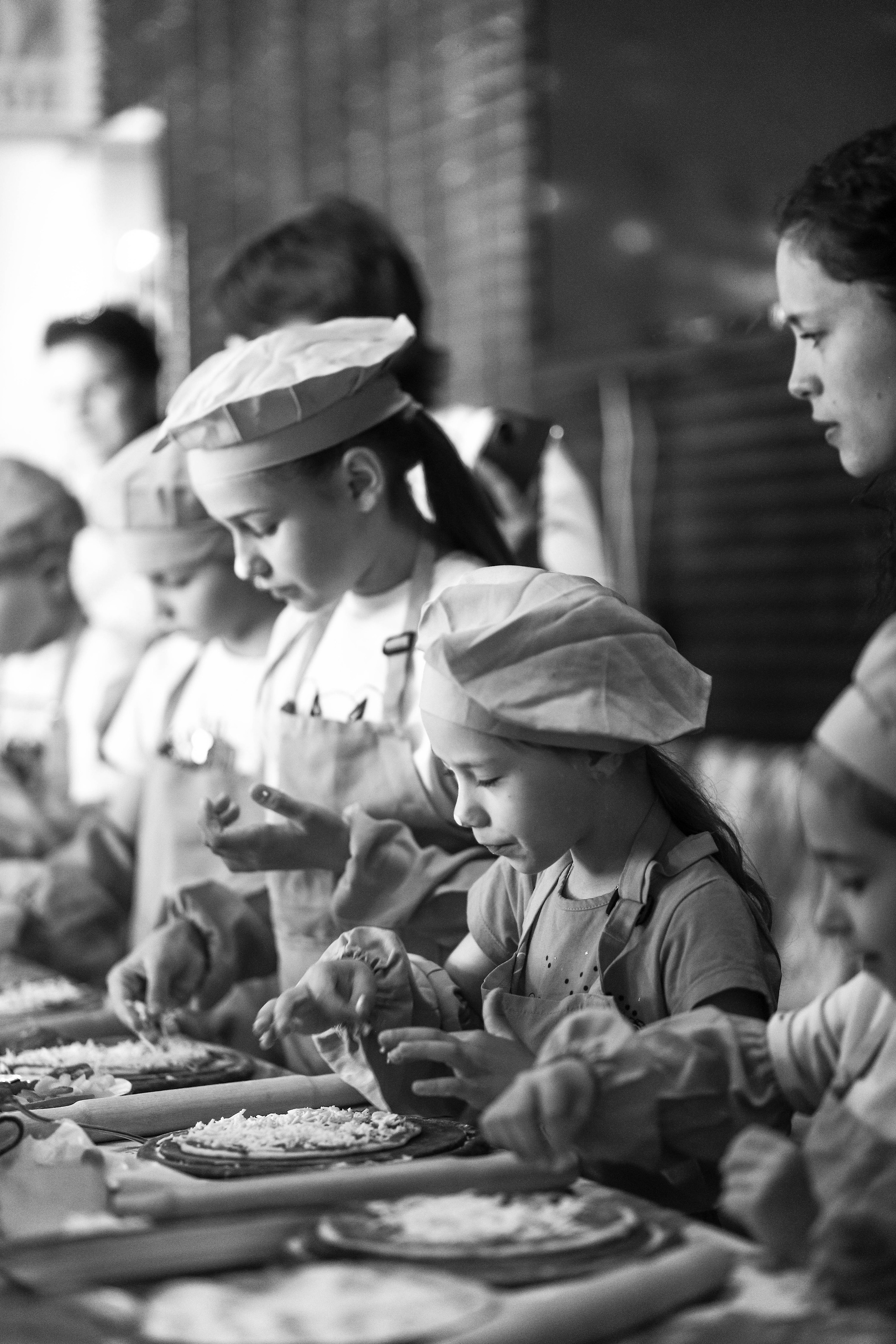 Мастер-класс по приготовлению пиццы. Фотограф — художник в Москве Васильева Юлия