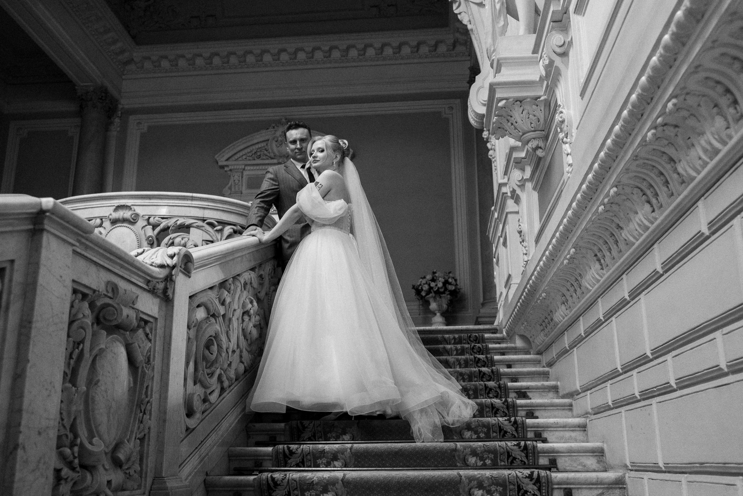 Love in Black and White. Professional photoartist in St. Petersburg (wedding, reportage, portrait, model book, love story) Alexander Shvedov