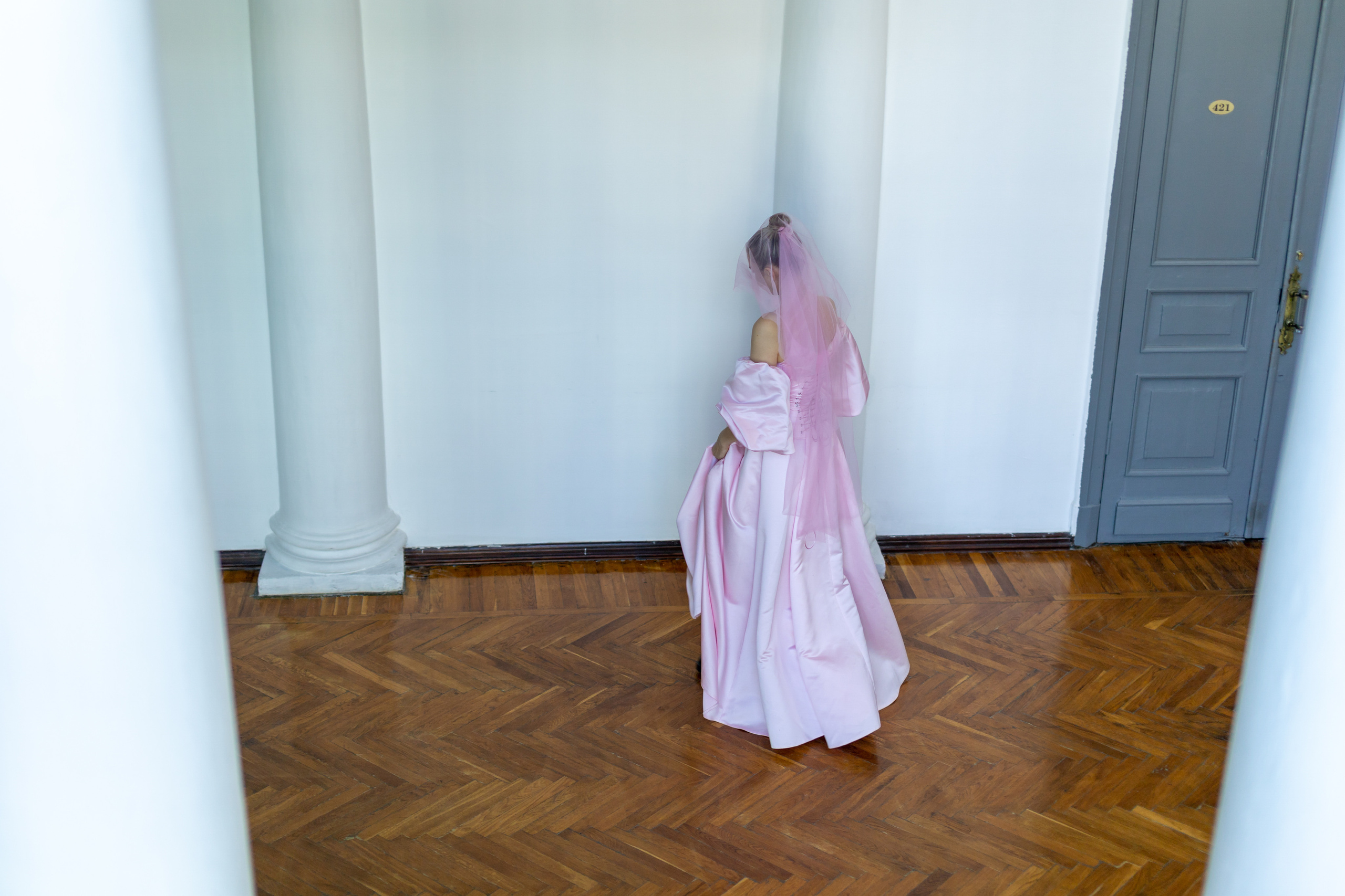 розовый корсет в москве