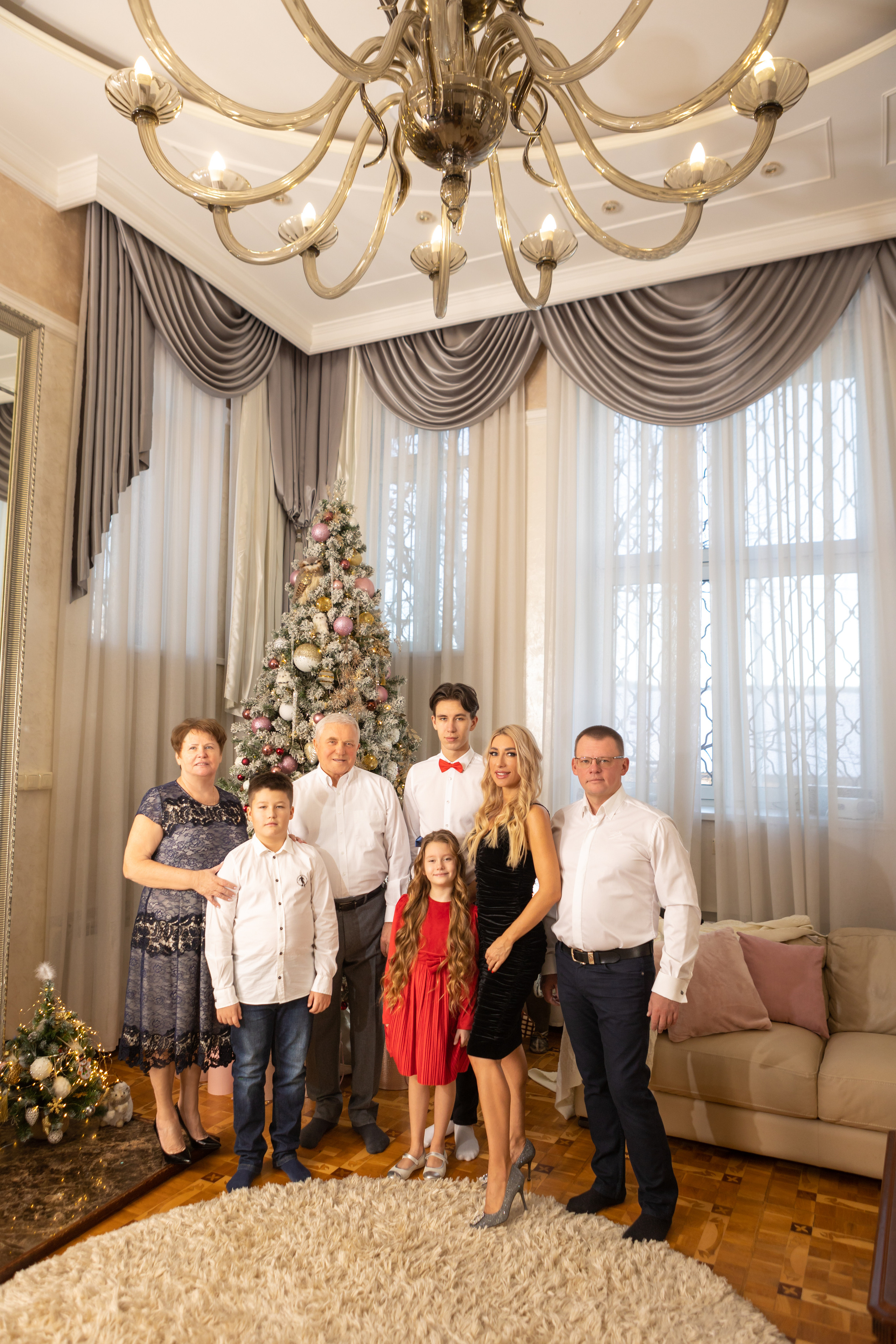 Домашняя новогодняя фотосессия. Фотограф в Оренбурге. Профессиональный фотограф