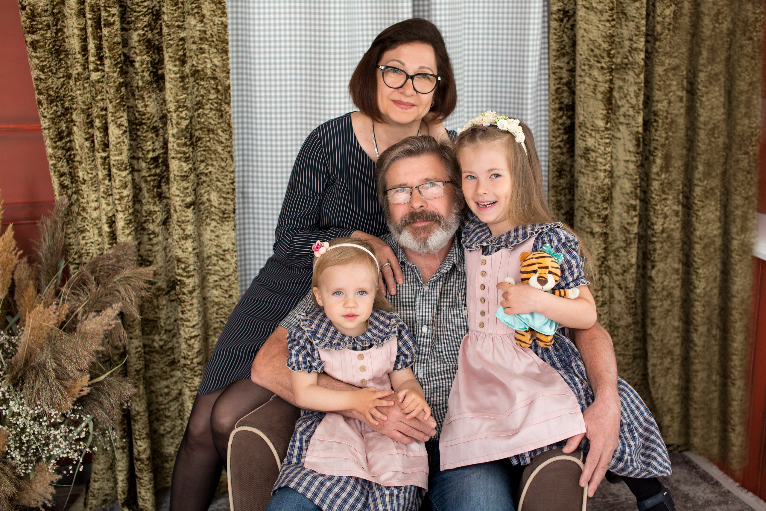 Семейная фотосессия. Фотограф в Оренбурге. Профессиональный фотограф