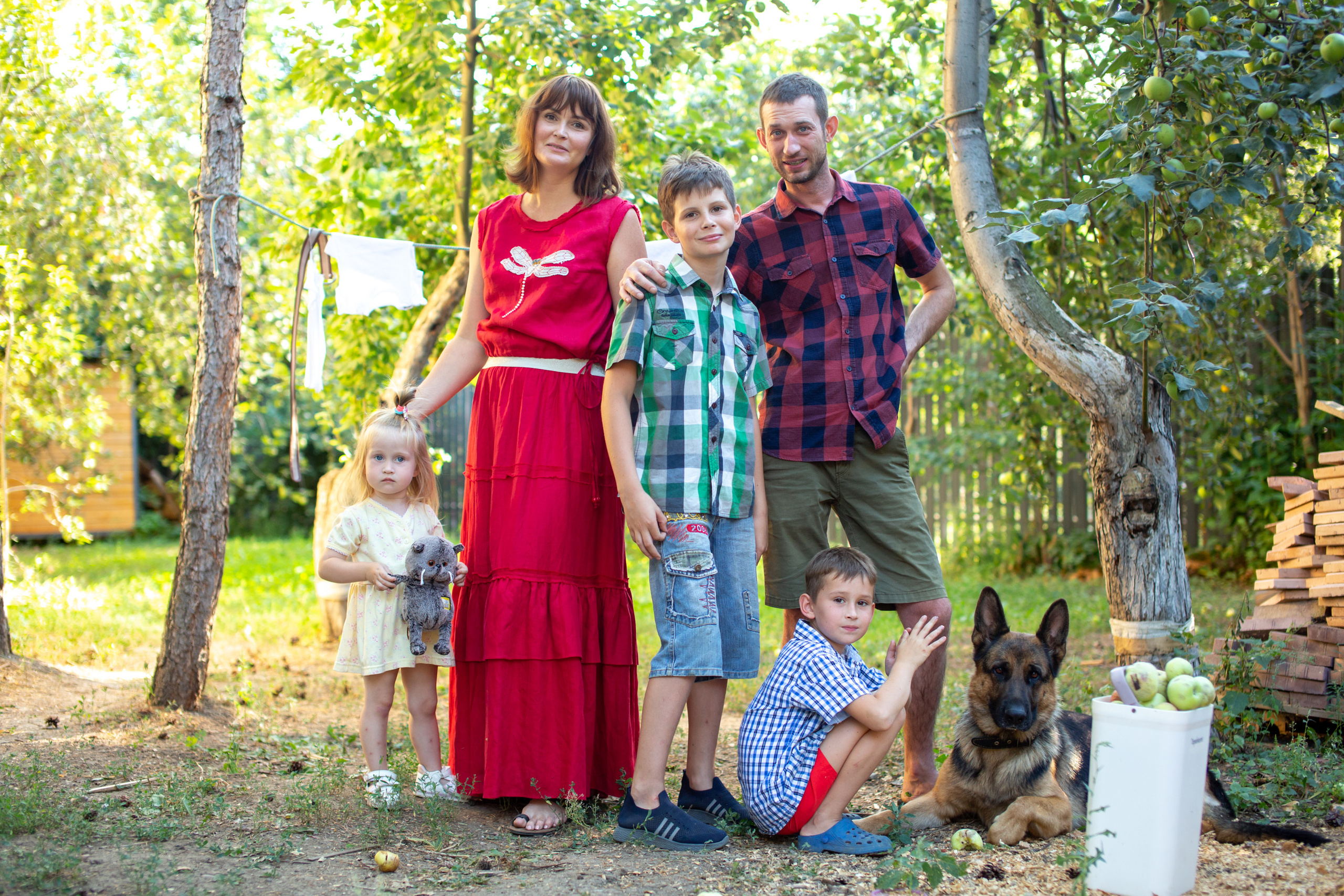 Семейная фотосессия дома. Фотограф в Оренбурге. Профессиональный фотограф