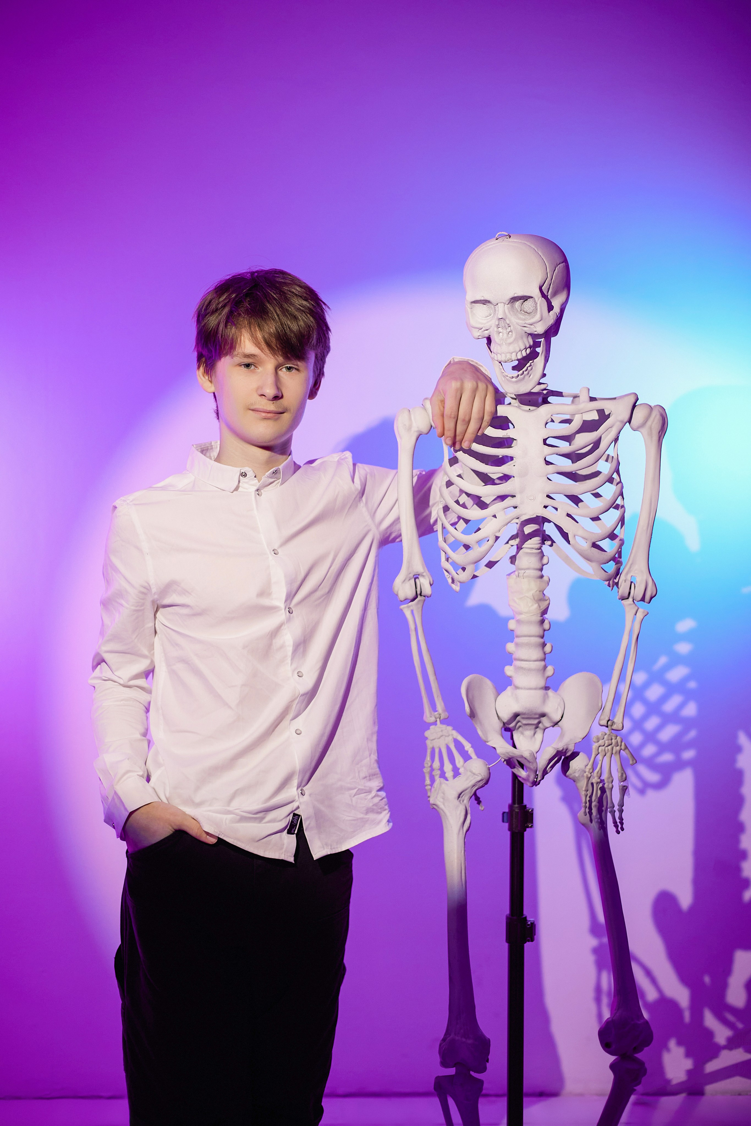 Альбом на окончание школы 9 и 11 класс «Симфония». Выпускные альбомы в Тюмени для школ, садов, вузов спортивных секций