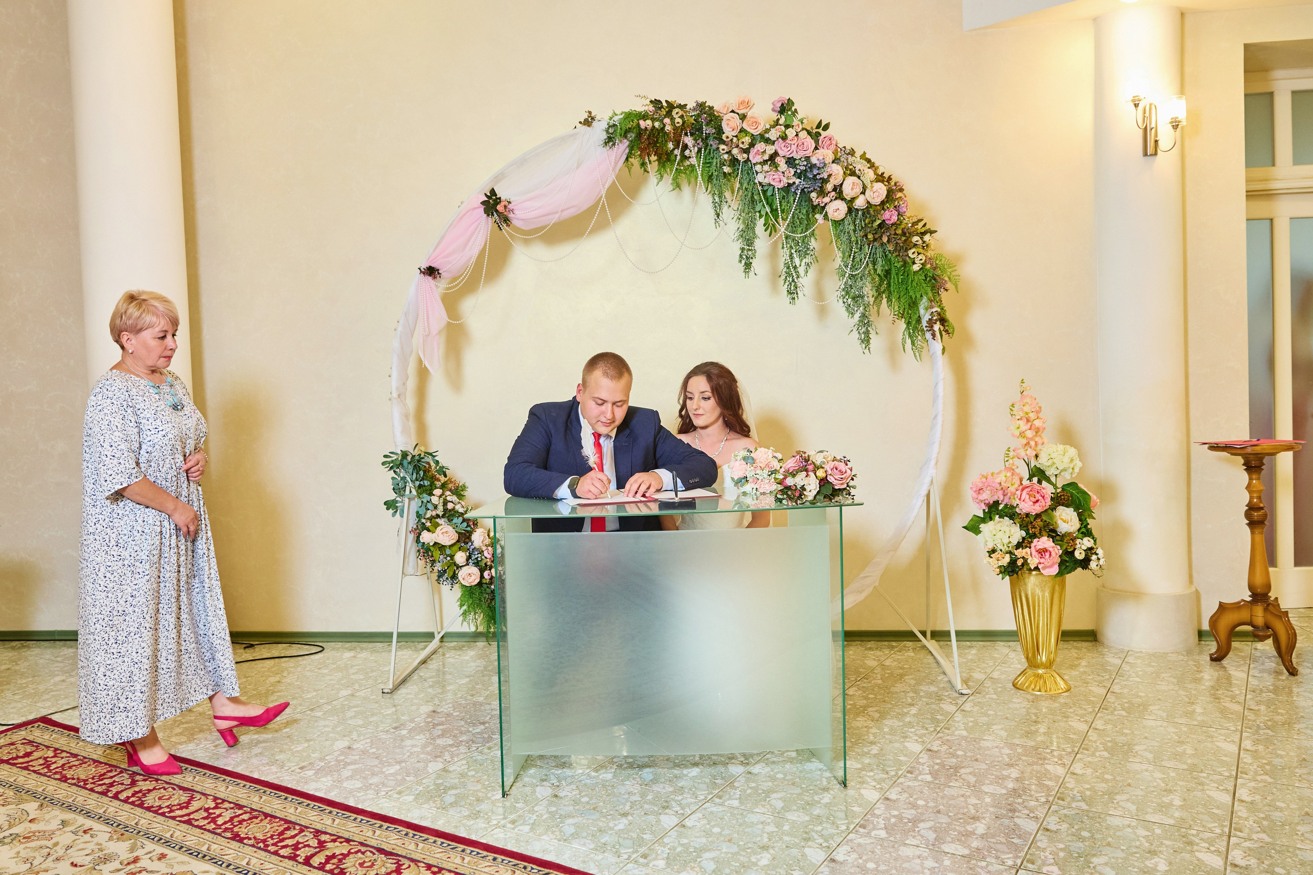 Торжественная регистрация брака в Железногорске. Особенности церемонии