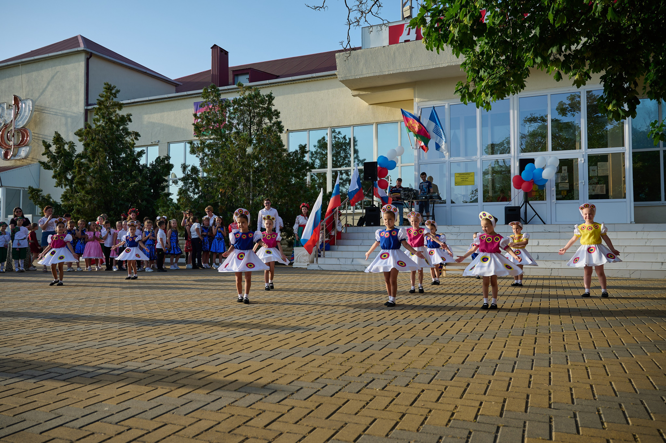 День России. Жизнь курорта Кабардинка в фотографиях