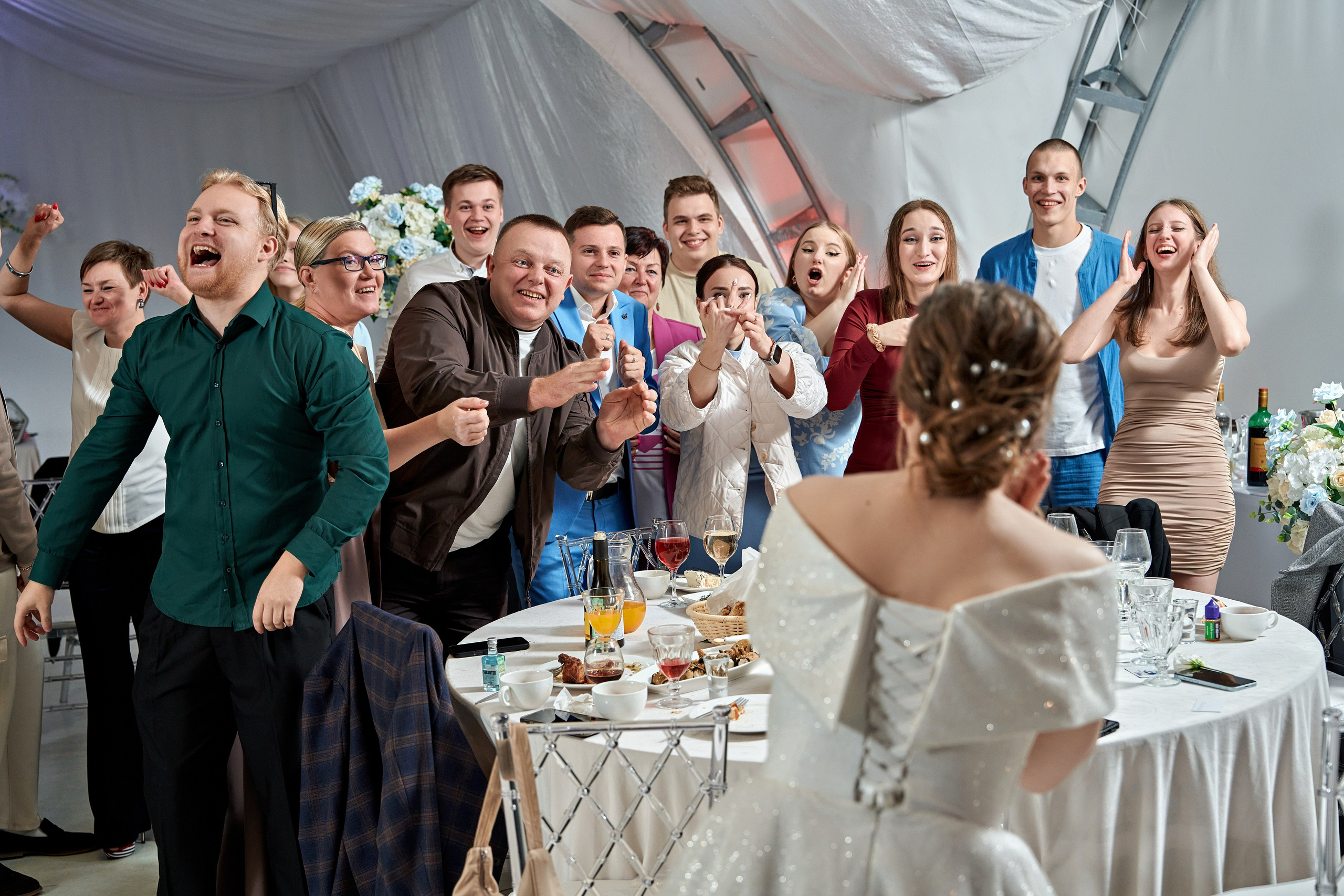 Нежная свадьба Антона и Софьи в яхт-клубе «Портофино». Фотограф Меняйло Евгений. Свадьба. Портрет. Репортаж. Семья. Контент