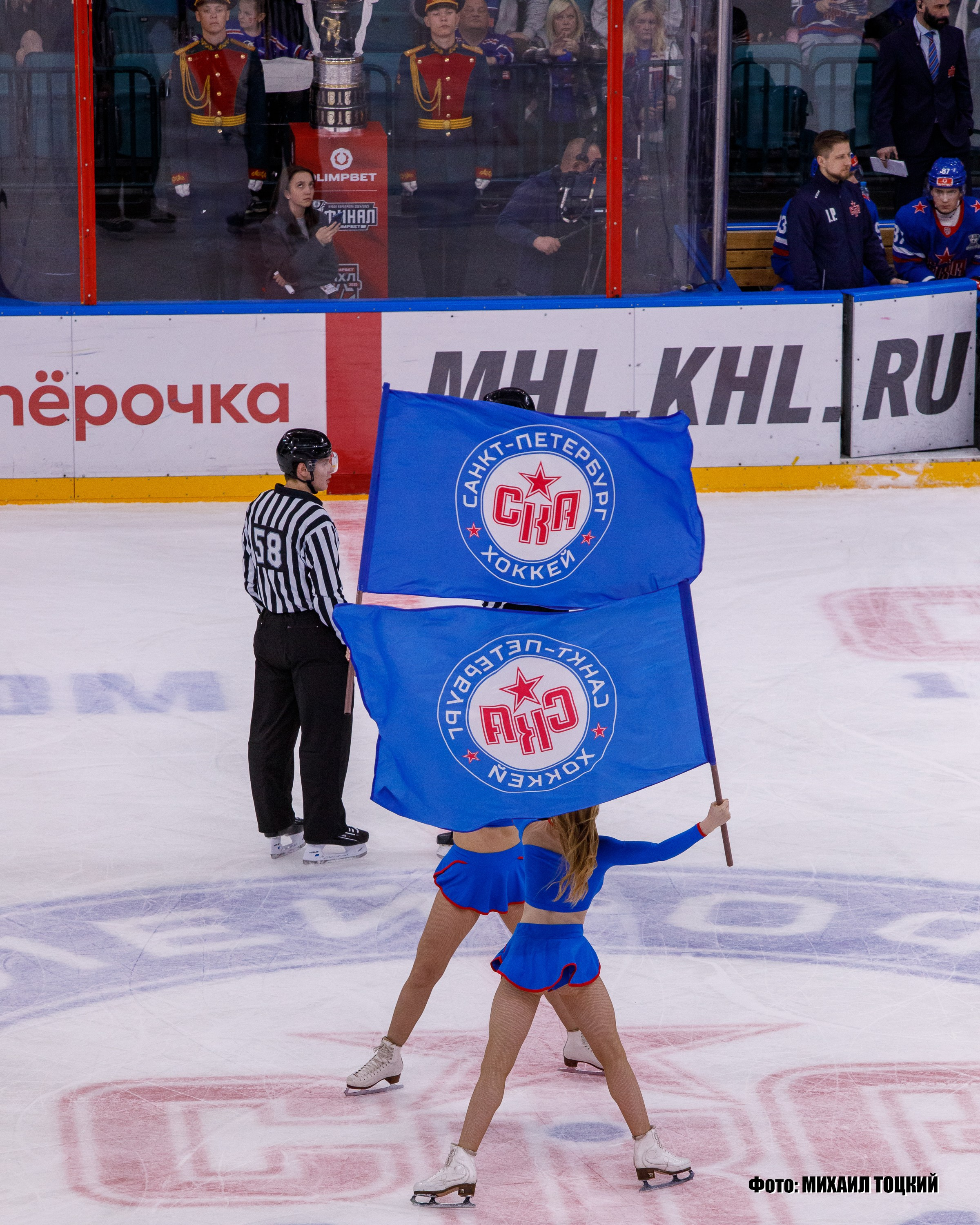 Фоторепортаж Финала Кубка Харламова. СКА-1946 (Санкт-Петербург) — МХК Спартак (Москва). Михаил Тоцкий портретный и репортажный фотограф в Москве