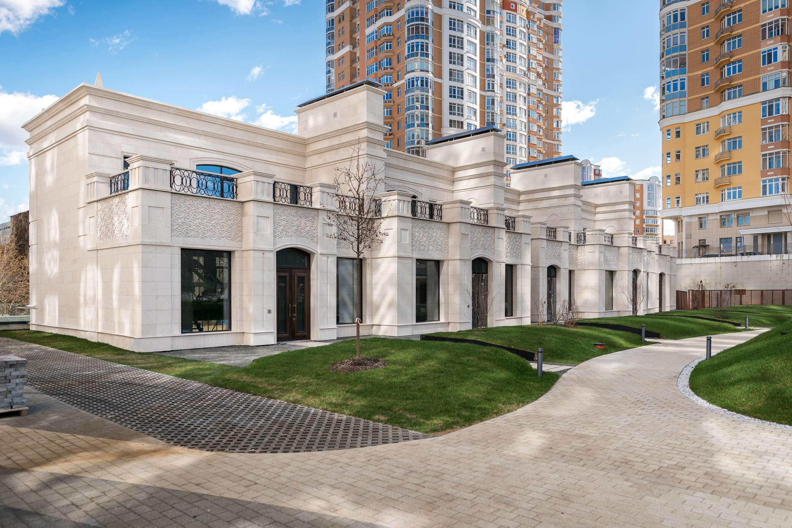 Архитектура и недвижимость. Ход строительства. Съемка с дрона. Профессиональное решение для частных лиц и бизнеса