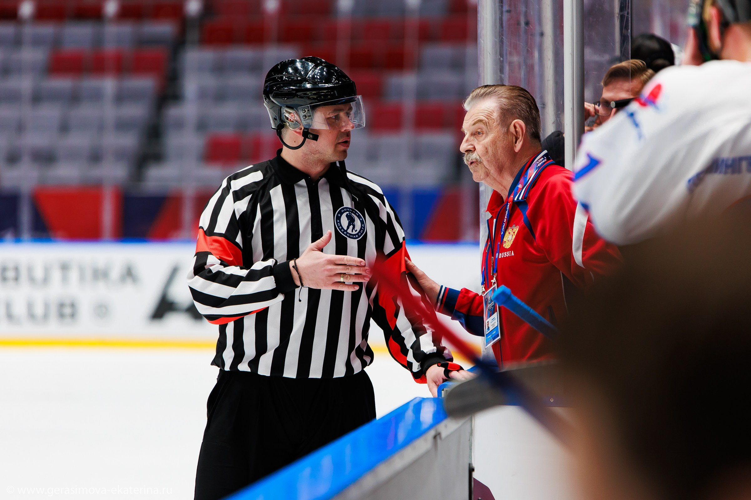 13 Ночная Лига 2024 — фестиваль хоккея. Фотограф Лодейное Поле Екатерина Герасимова в Санкт-Петербурге и Лен. области