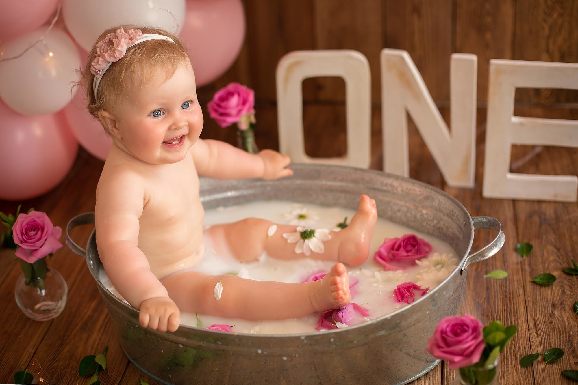 Фотопроект в ванне с молоком и цветами. Семейный и детский фотограф в Сочи Наталья Вербицкая