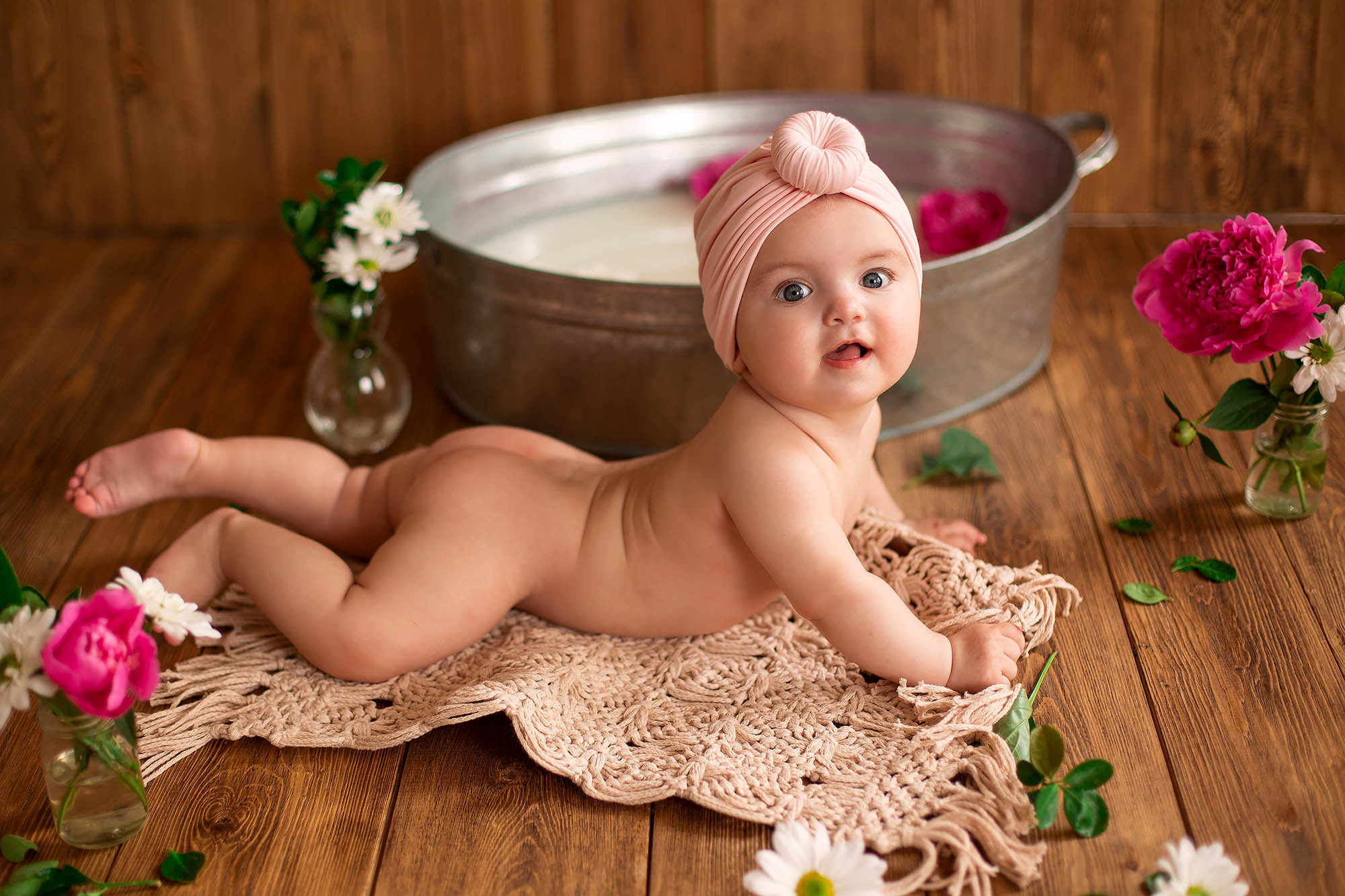 Фотопроект в ванне с молоком и цветами. Семейный и детский фотограф в Сочи Наталья Вербицкая