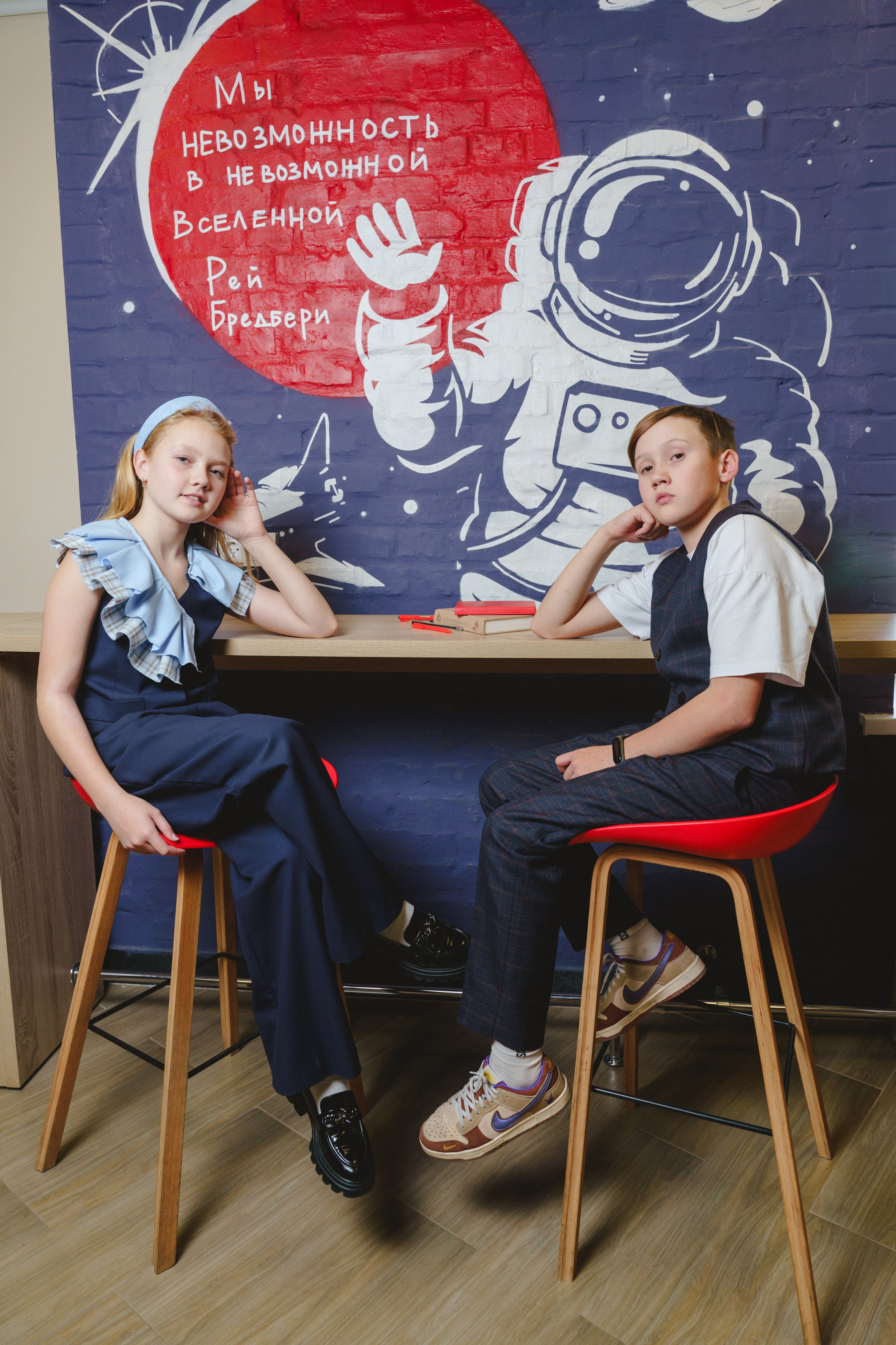 Съемка школьников в библиотеке. Фотограф в детский сад в Екатеринбурге, выпускные альбомы Юлия Умерова