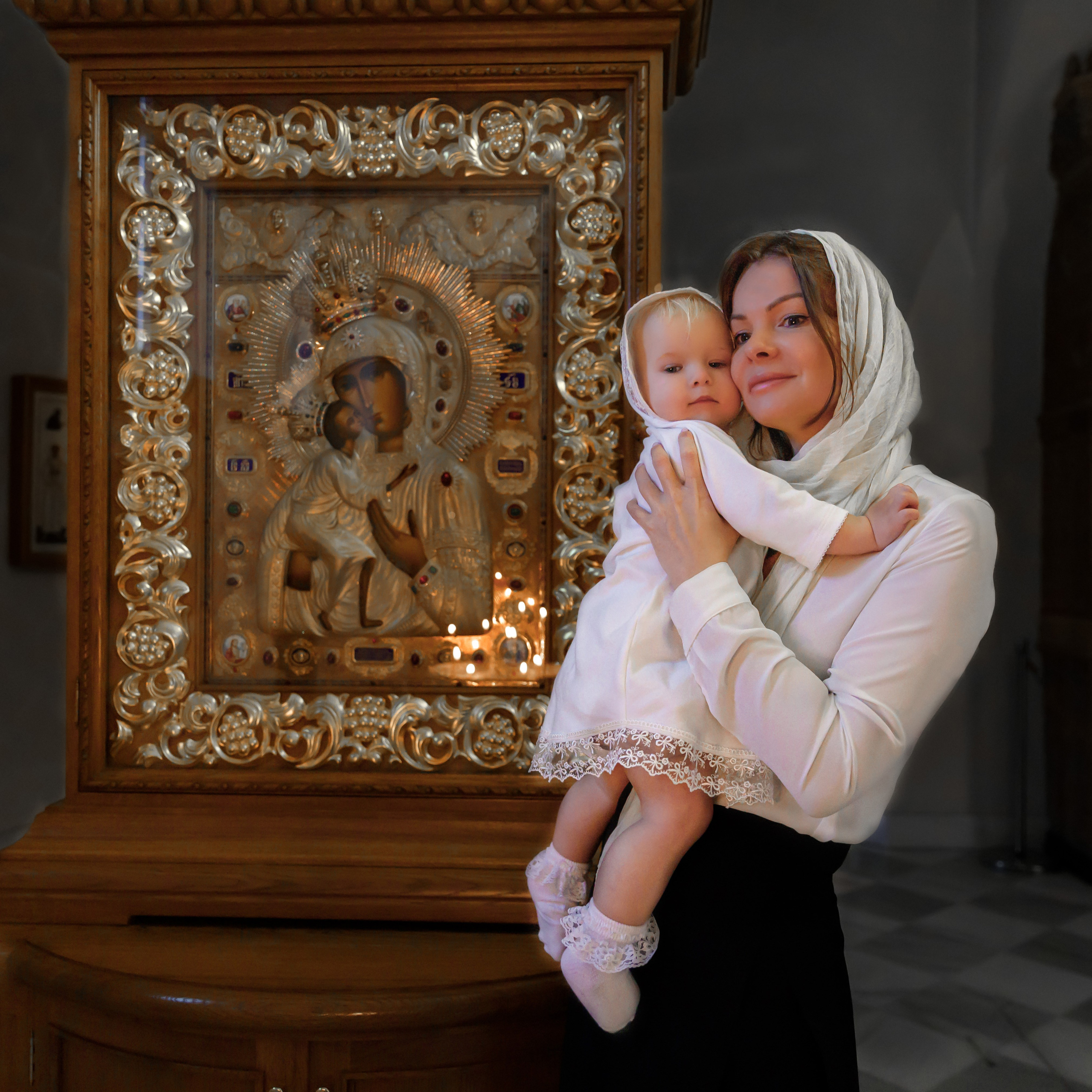 Фотограф на Крещение в Санкт-Петербурге. ФОТОГРАФ РАДОСТИ Фотосессия в студии СПб. Портретный фотограф — Юрий Торлопов