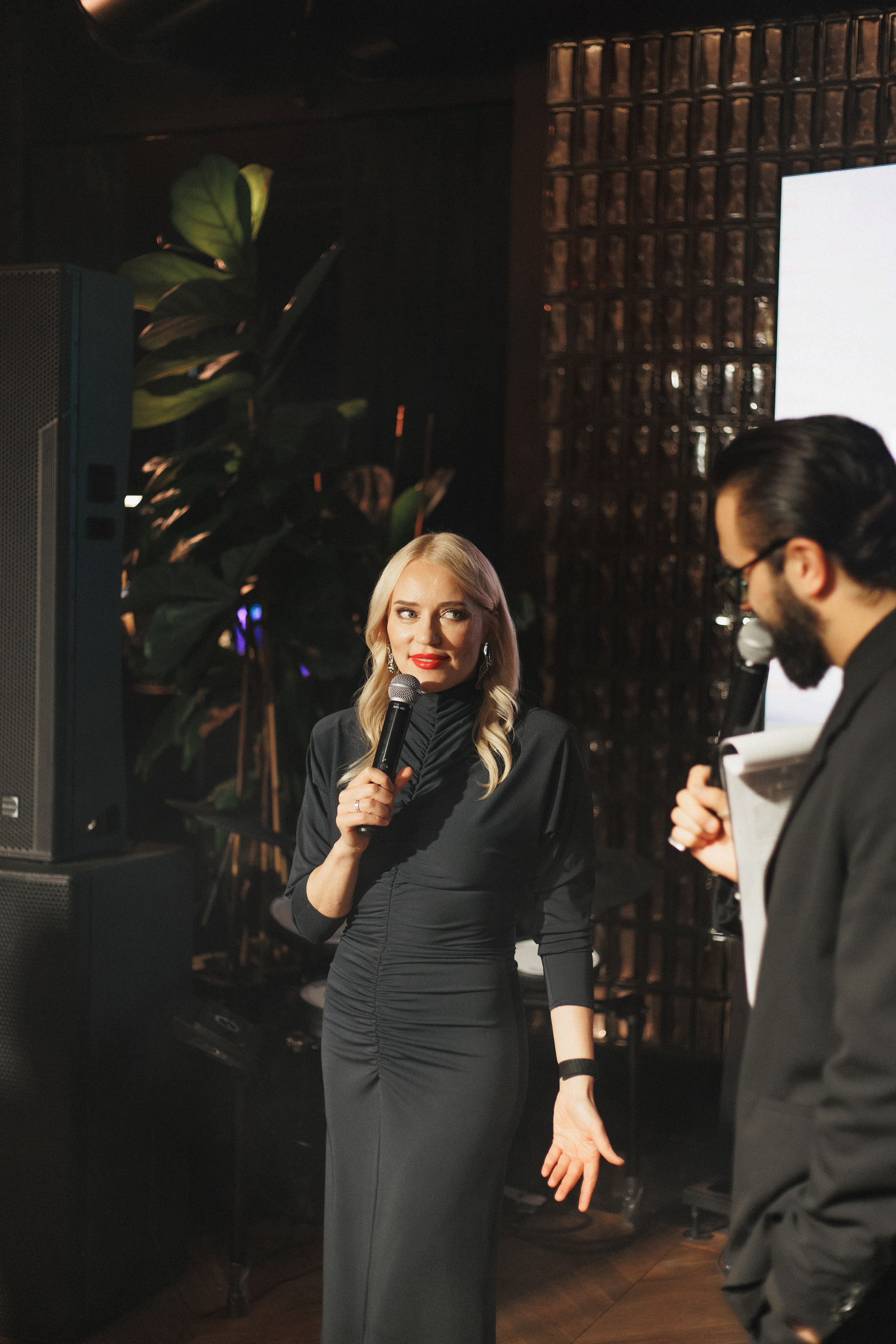 B.DAY PARTY ЖУРНАЛА •G. СВОИ. ФОТООТЧЕТЫ-СОБЫТИЯ-МЕСТА