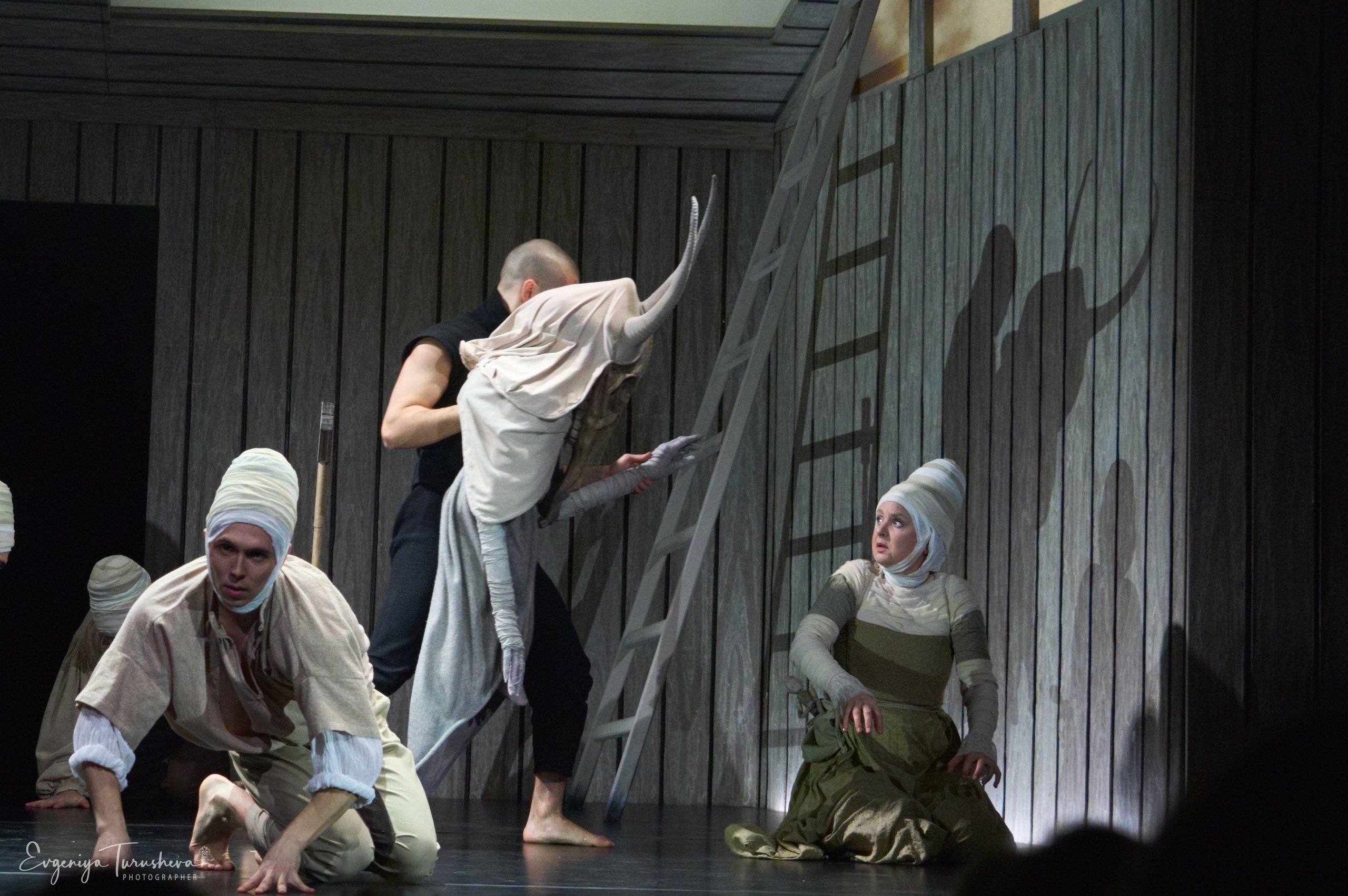 Картины из жизни доктора Фауста | 10.11.2025 | Театр кукол имени С. В. Образцова. Фотограф Евгения Турушева