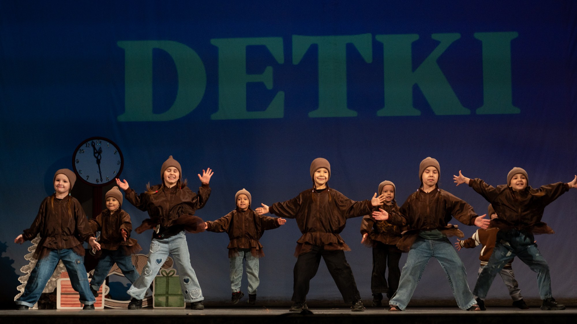 Отчетный концерт танцевального коллектива «Детки». Репортажный фотограф в Казани Павел Серпокрылов