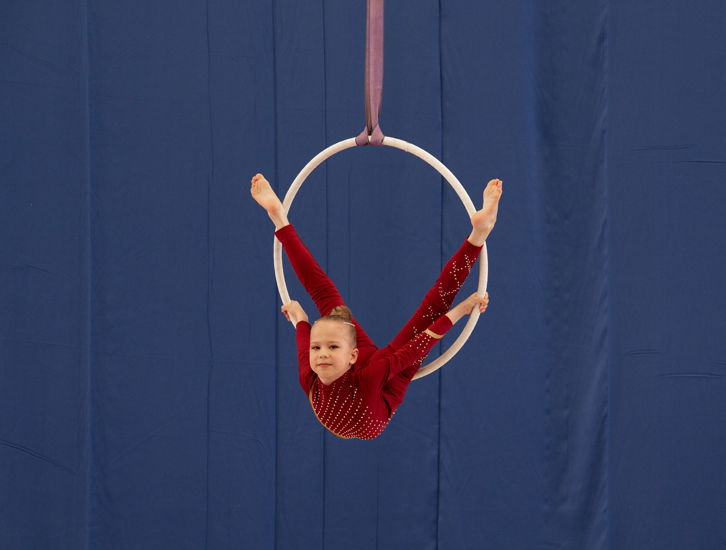 Воздушная гимнастика, 2025. Фотопортреты в Казани фотограф Олег Каракулов