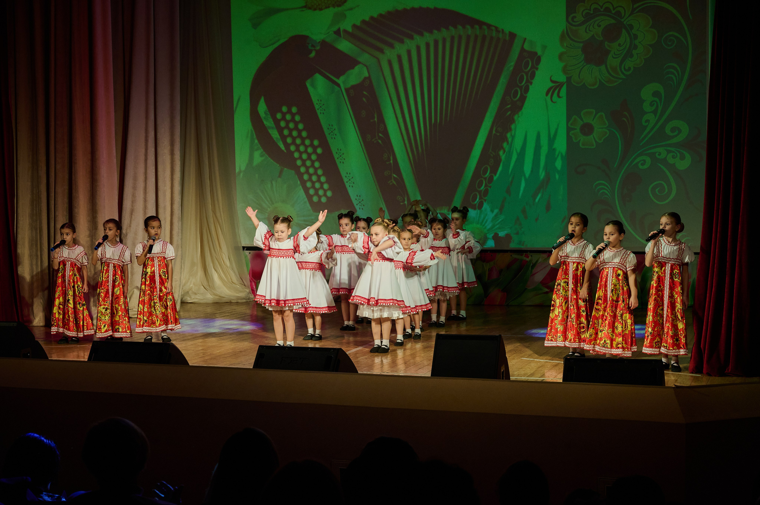 День матери Кабардинка. Жизнь курорта Кабардинка в фотографиях