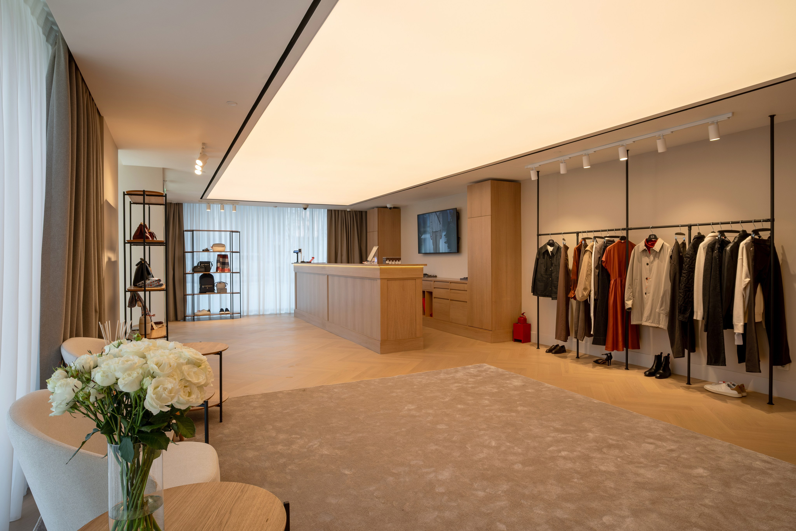 ЦУМ. Фотограф и видеограф в Тюмени Анна Жагорина, ваши фото еще не отдавали так быстро!