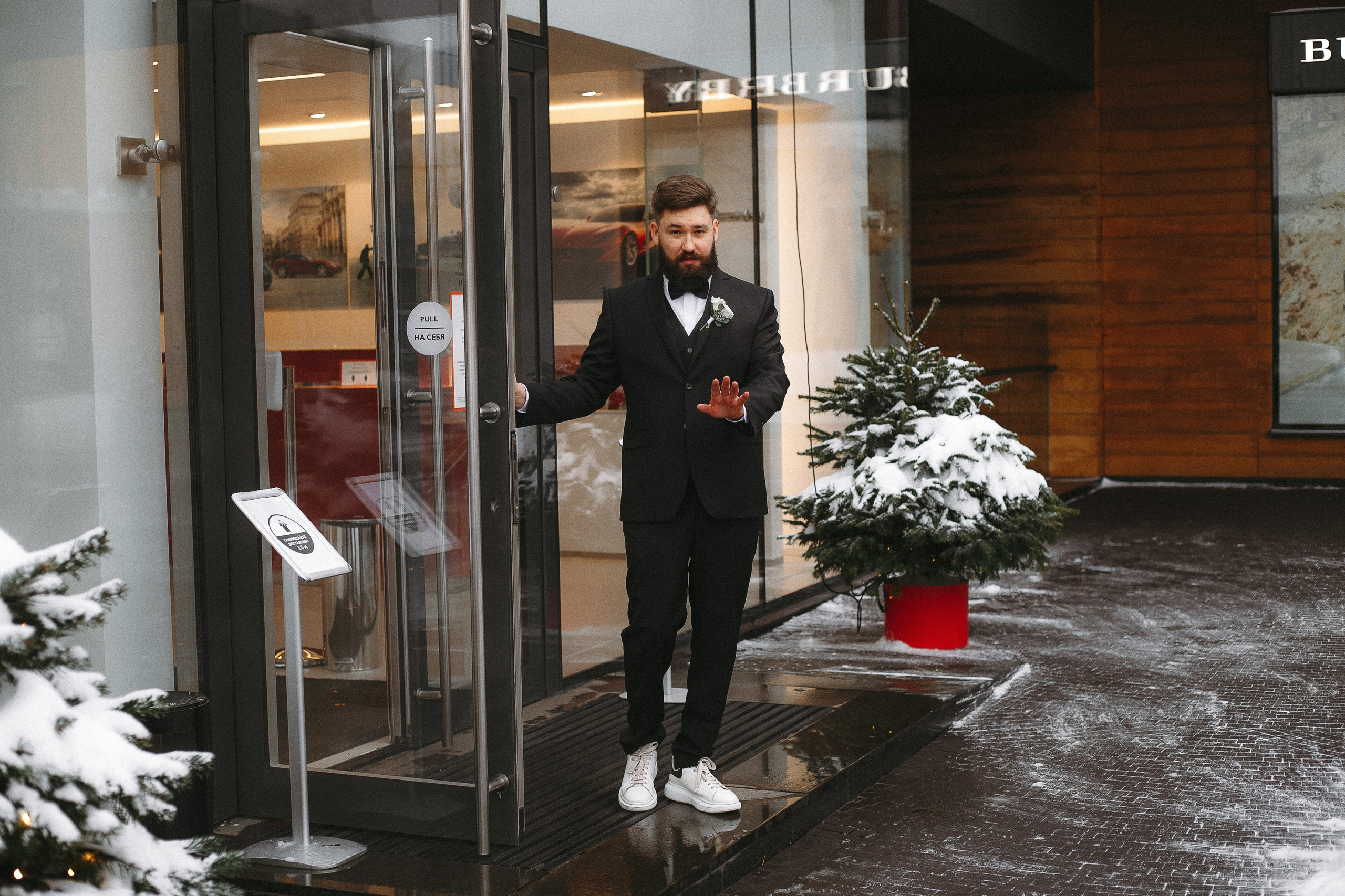 Свадебная фотосессия в Barvikha Hotel & SPA 5*. Свадебный фотограф в Барвихе в ЗАГС