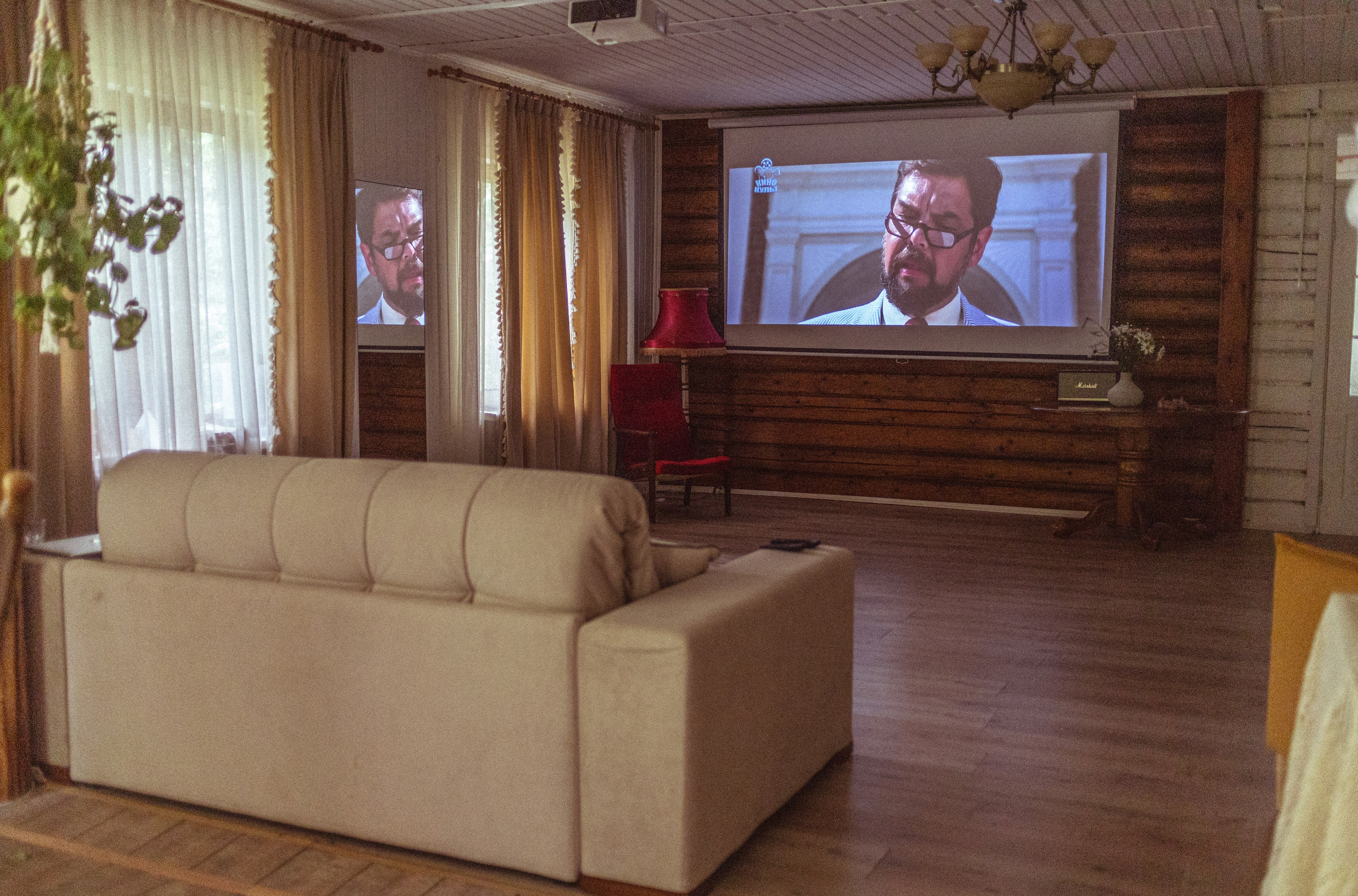 Проживание. Дом Феникса — загородный дом в лесу