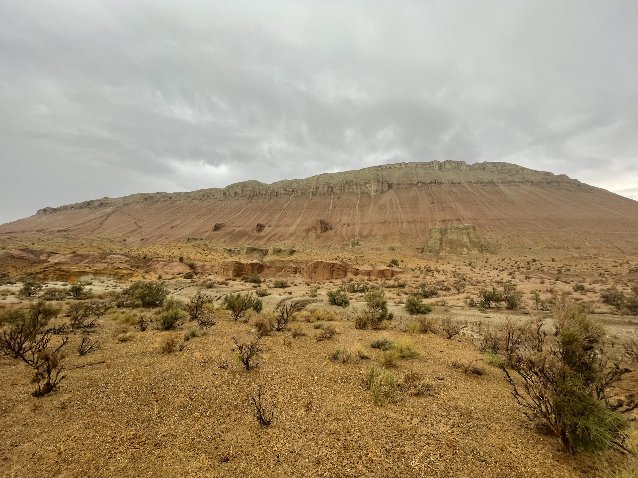 Горы Актау в национальном парке Алтын Эмель, Алматы, Казахстан. Где находится, как доехать, фото и видео весной и осенью
