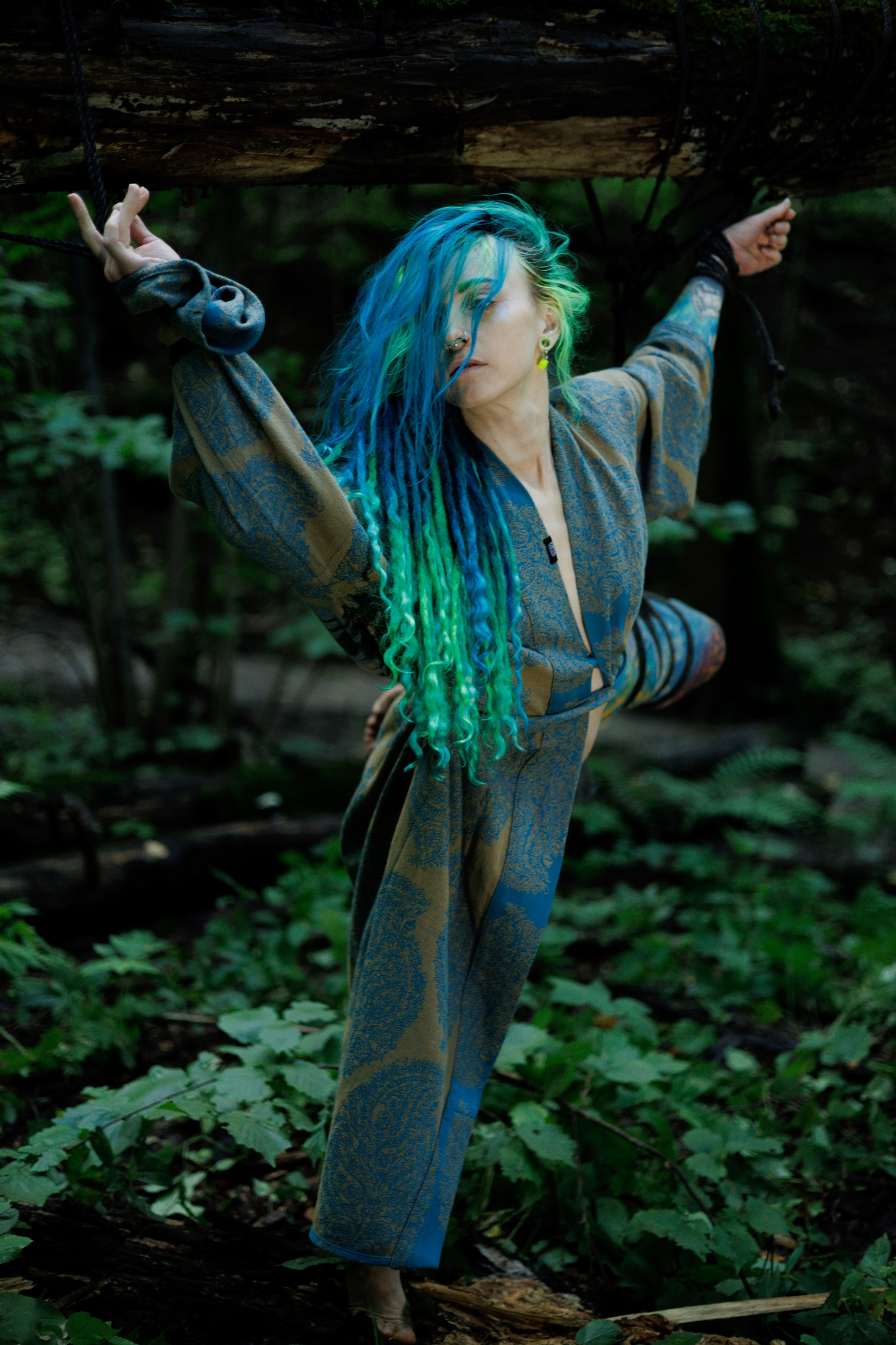 Индивидуальная портретная фотосессия в лесу