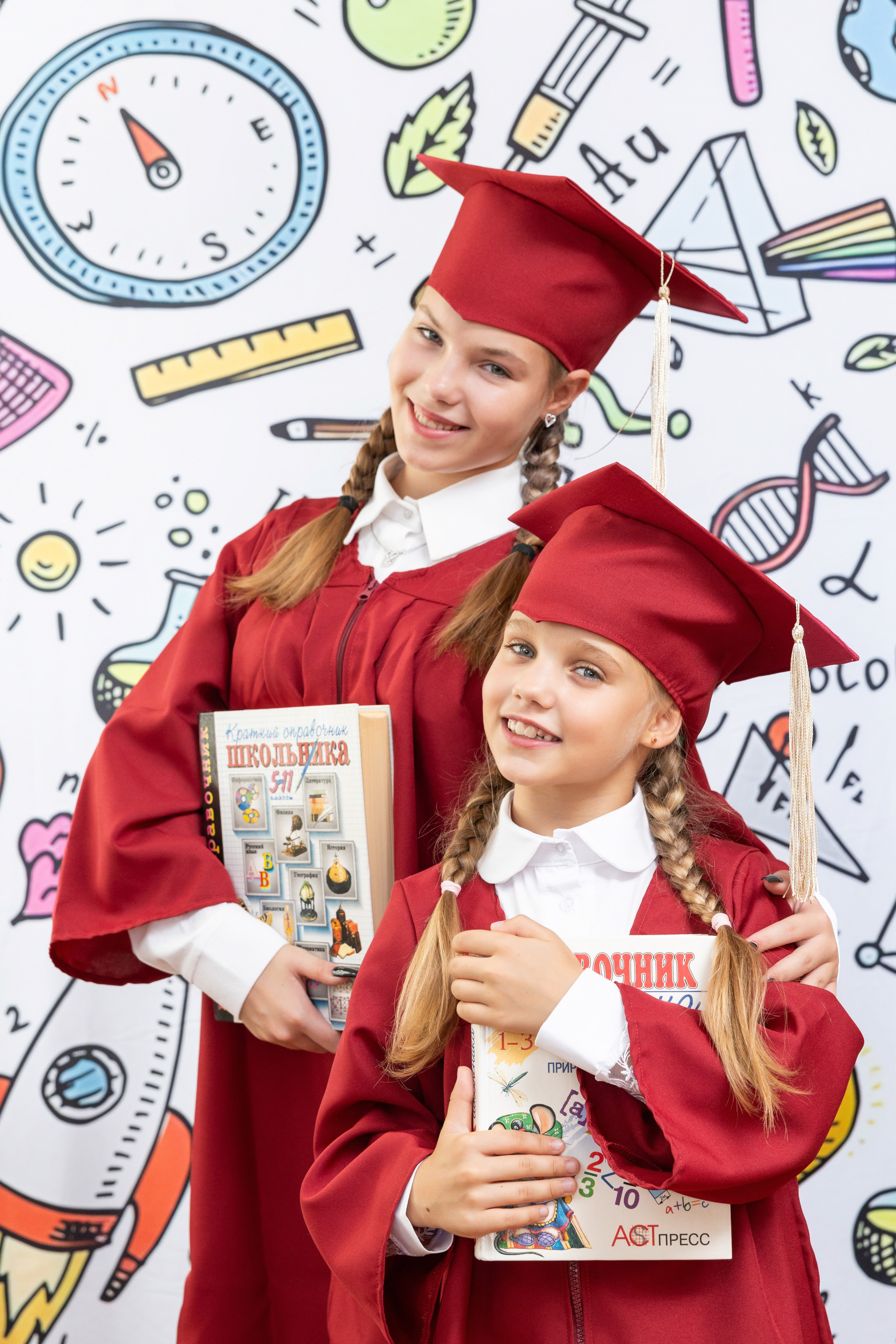 Школьные фотопроекты. Выпускные фотоальбомы в Коломне. Валерий и Светлана Щавелевы