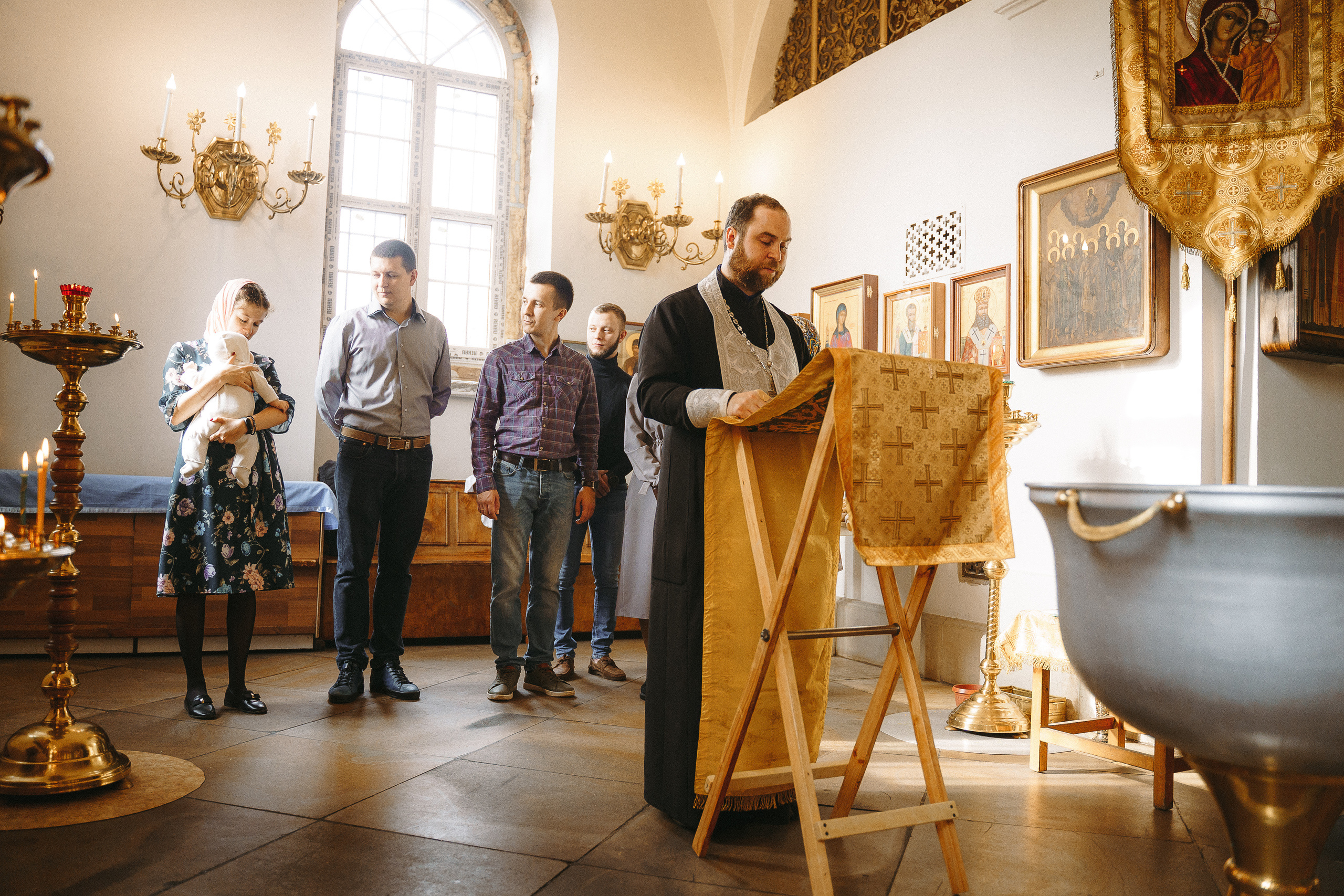 Фотограф на крещение в Храме Великомученика Димитрия Солунского