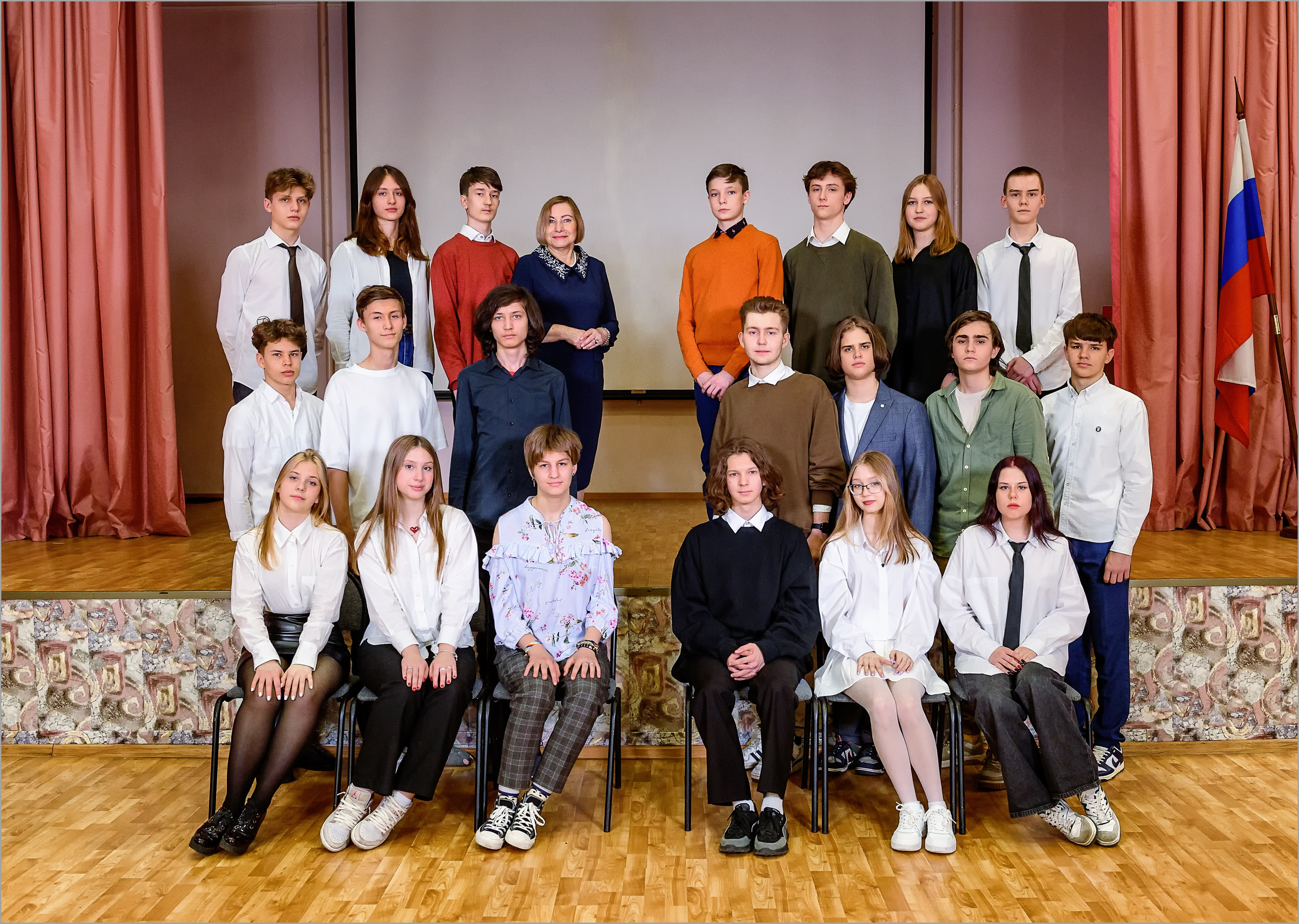 общая фотография учеников 9 класса