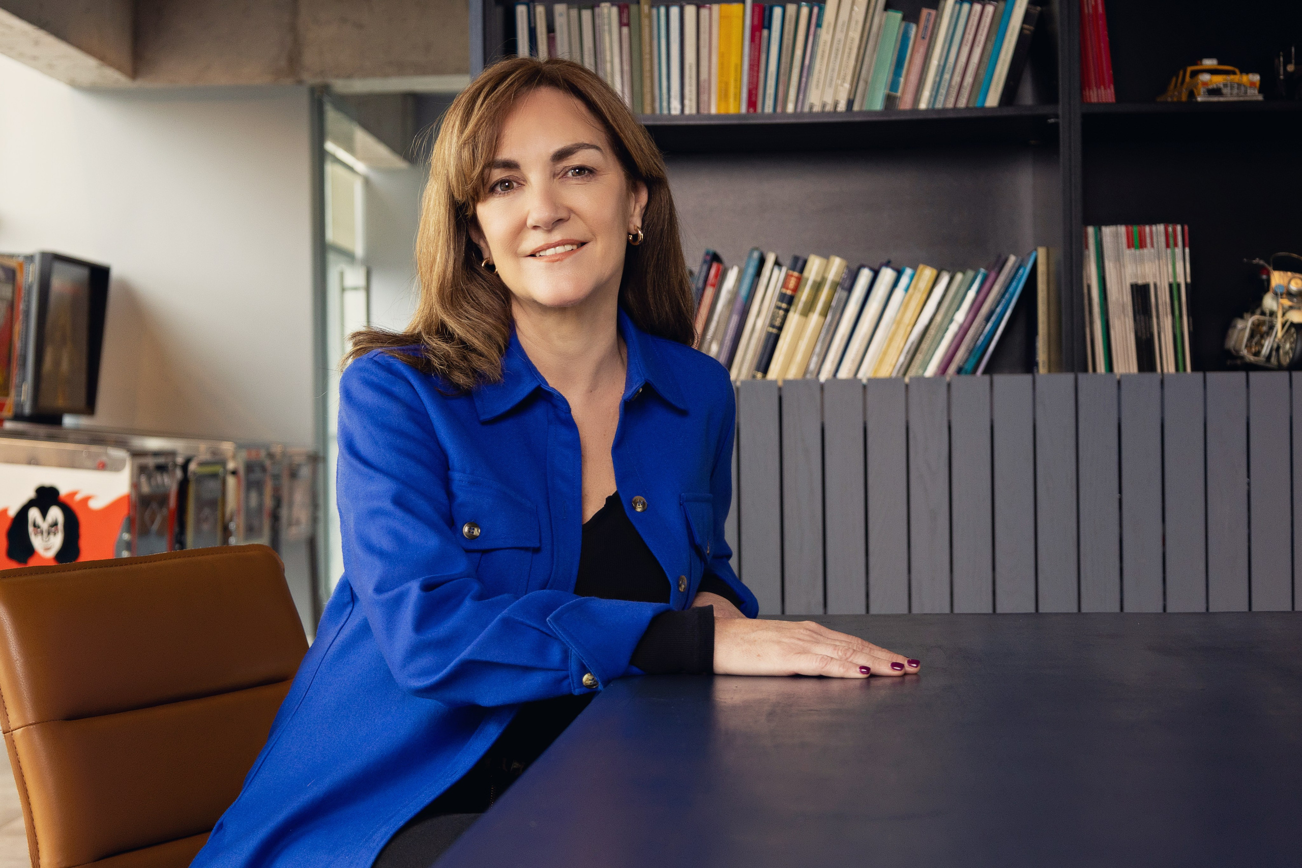 Fotografía Corporativa y Retratos Profesionales en Santiago, Chile. Retrato formal. Fotos Profesionales para LinkedIn, Empresas. Fotógrafa en Santiago, Chile | Julia Zalnova