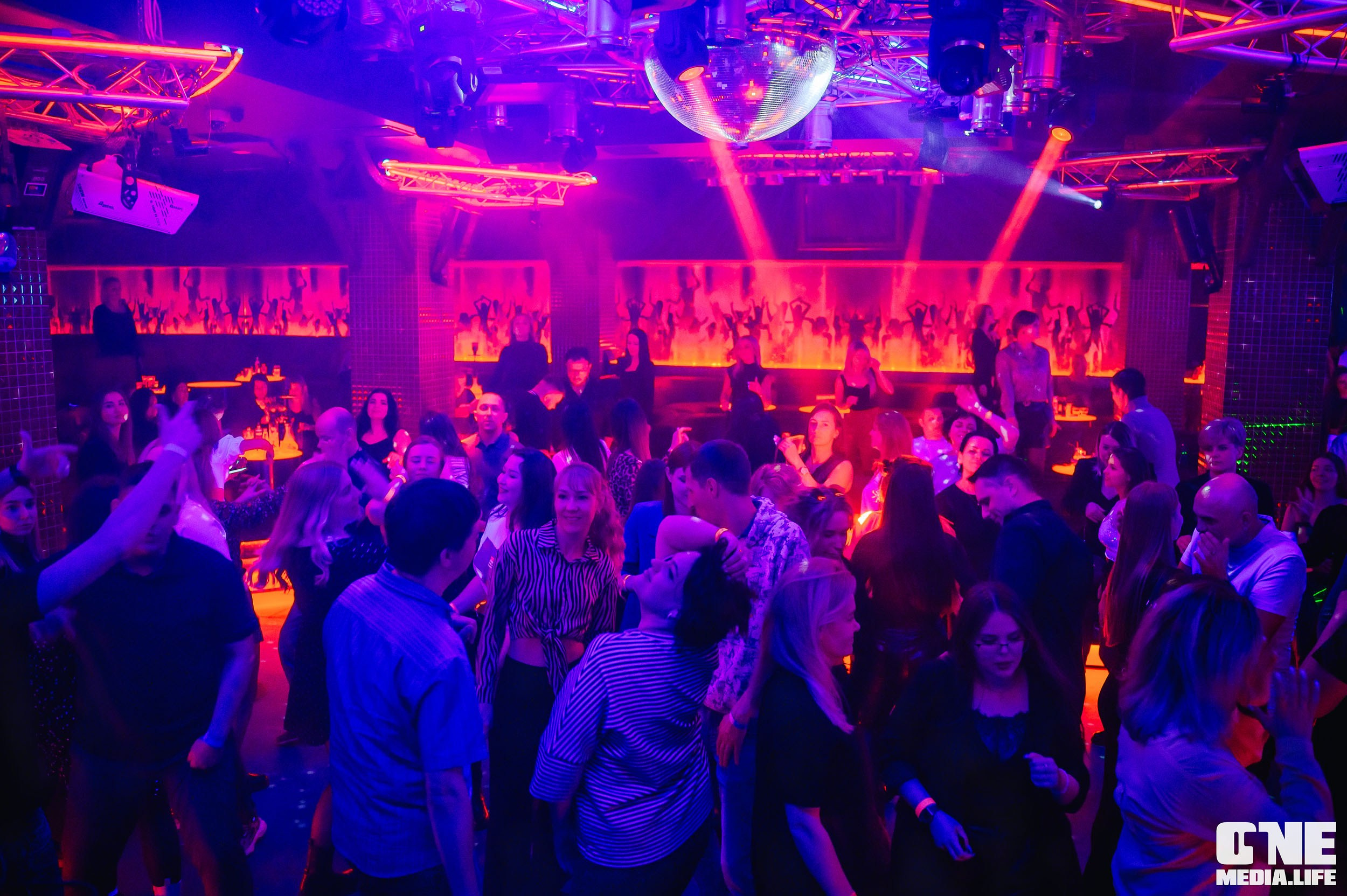 Фотоотчет из РК Планета. One Media Life: фоторепортажи, фотоотчеты с мероприятий и заведений