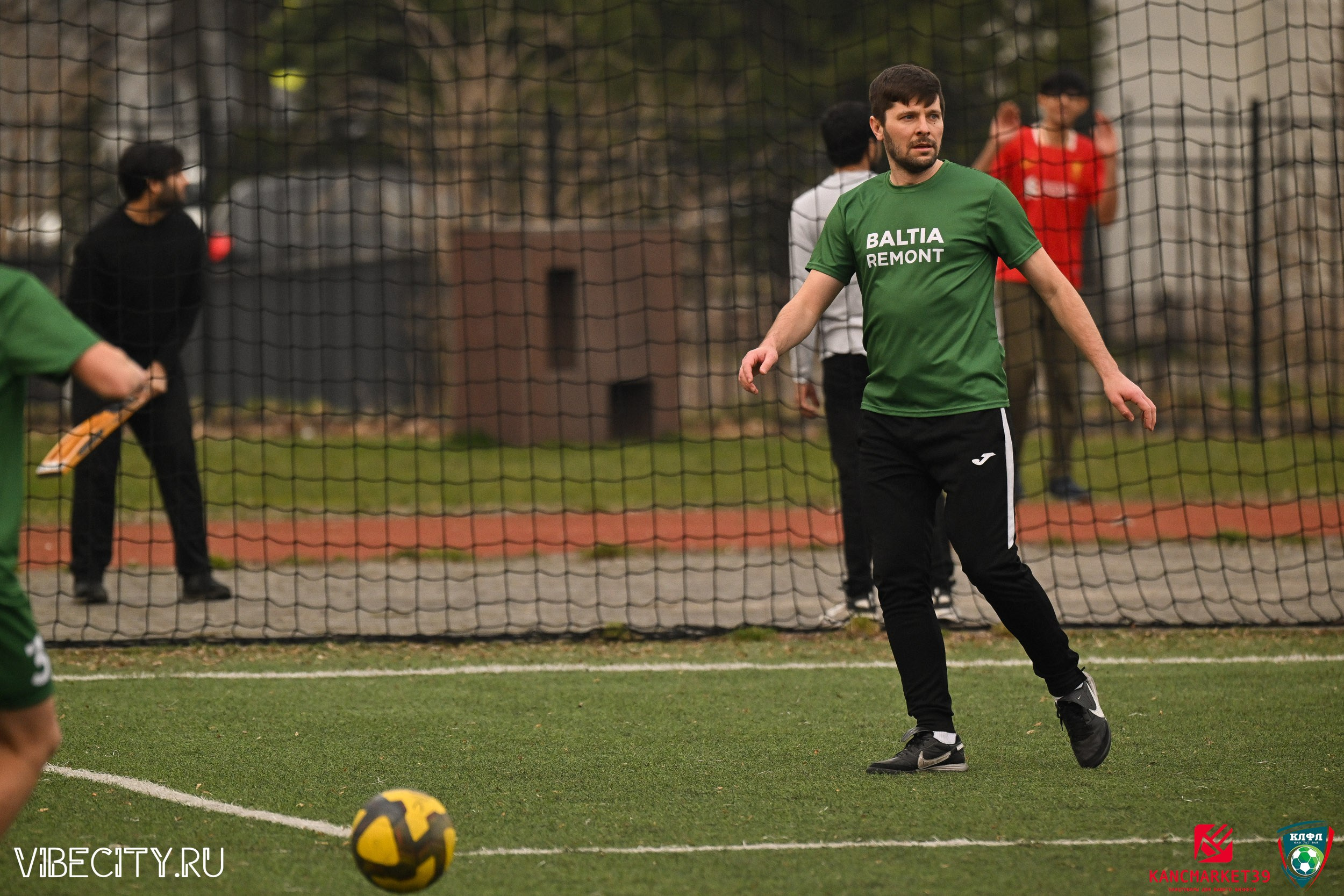 XX ЧЕМПИОНАТ КАЛИНИНГРАДСКОЙ ЛФЛ КАНЦМАРКЕТ39 сезона 2024–2025 гг. VIBECITY.RU Вайб Сити Ру Фоторепортажи Фотоотчеты Калининград