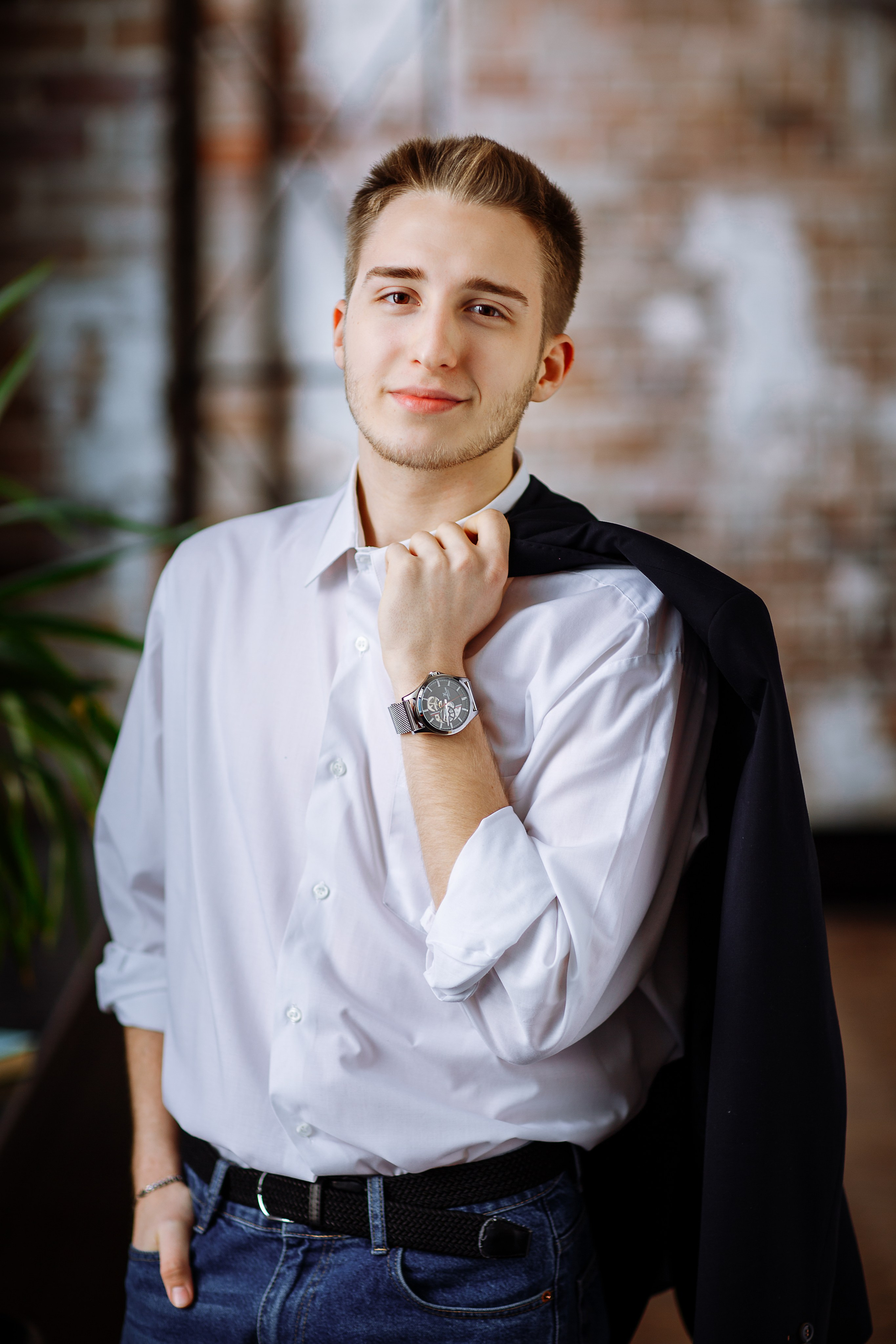 Старшая школа. Выпускные школьные фотоальбомы для школ и детских садов в Волгограде и Волжском